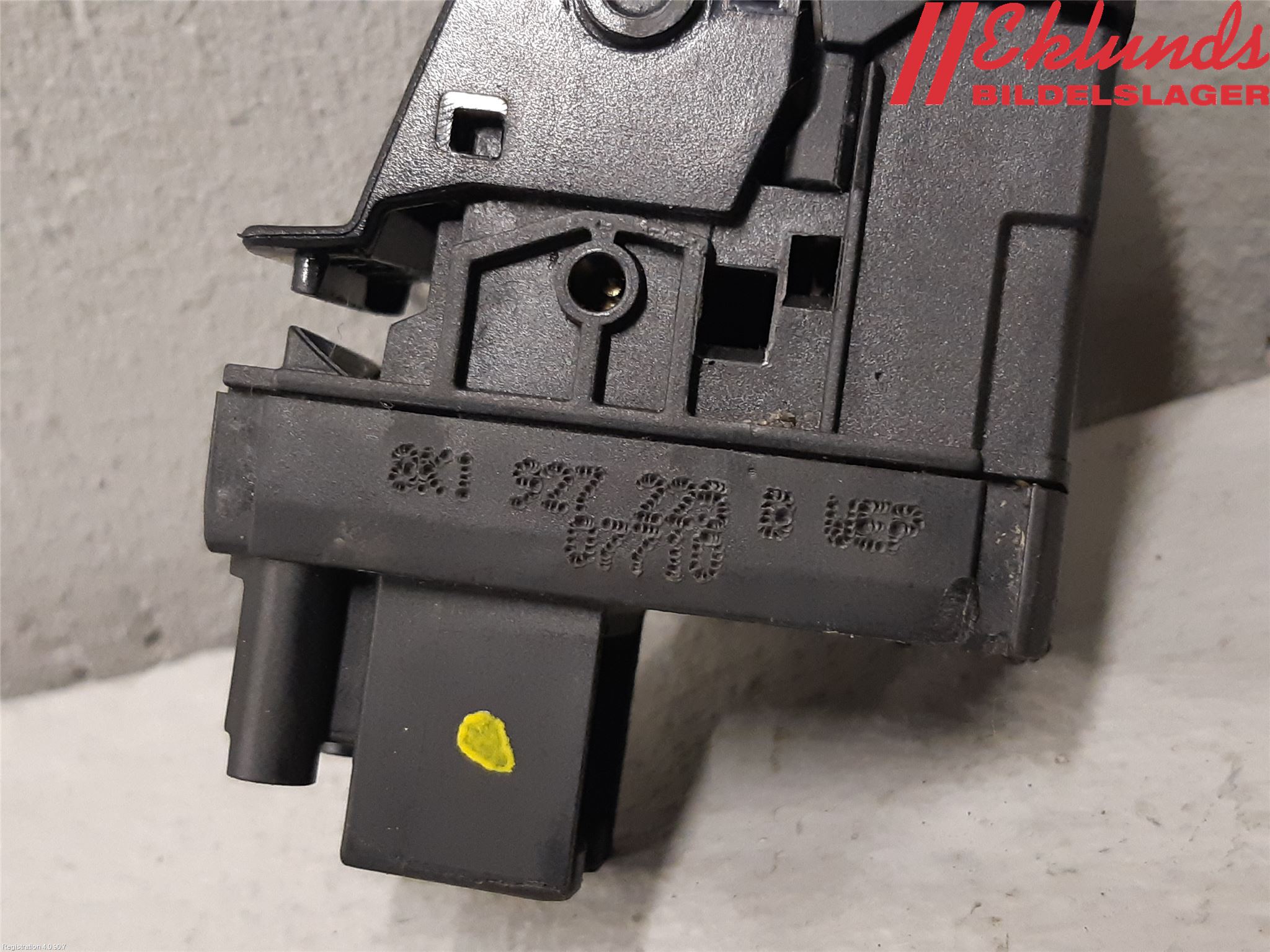 Audi A4/S4 08-11 Strömställare Parkeringsbroms