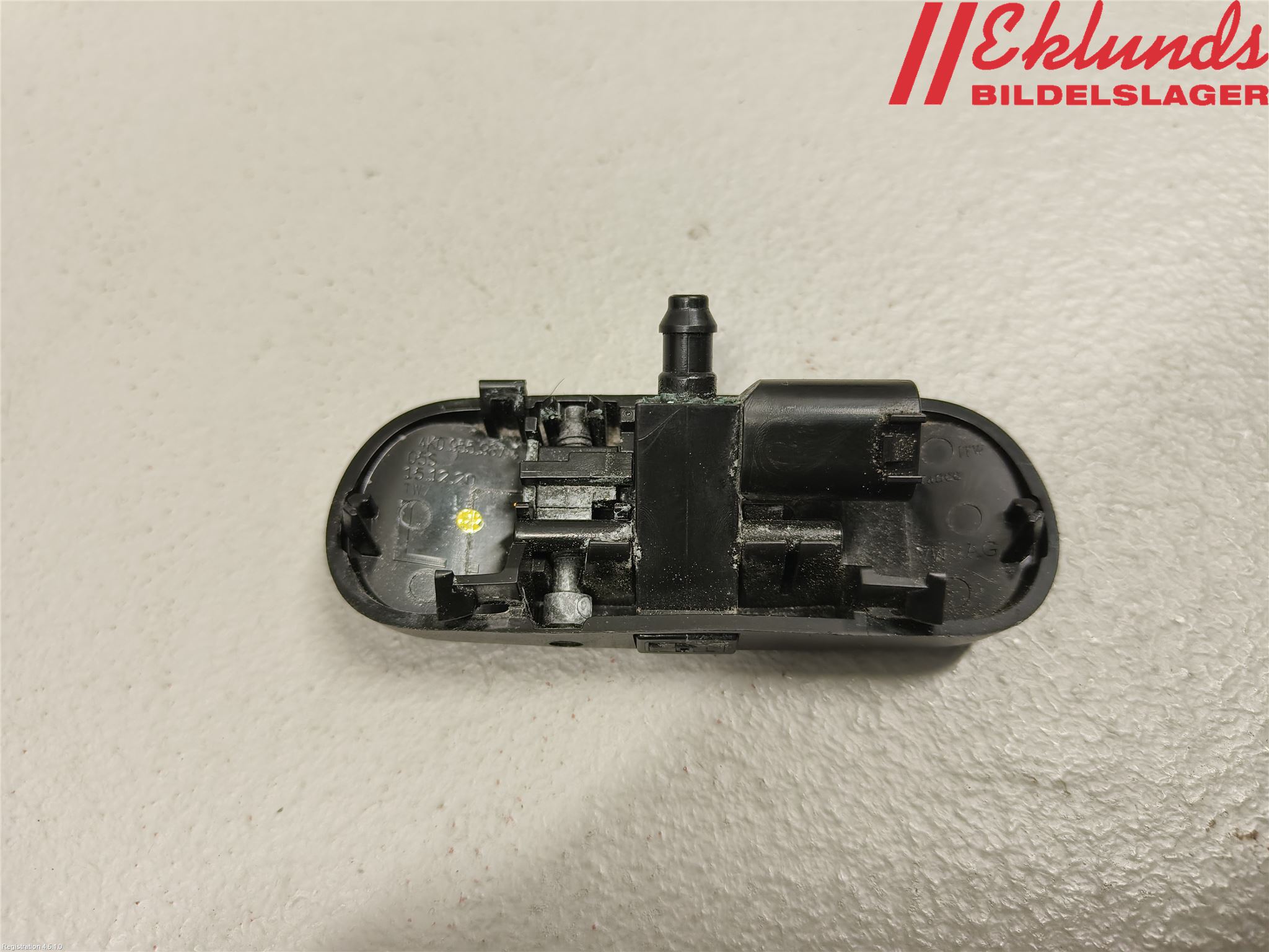 Audi A6 F2/C8 19- Spolarmunstycke Rutor