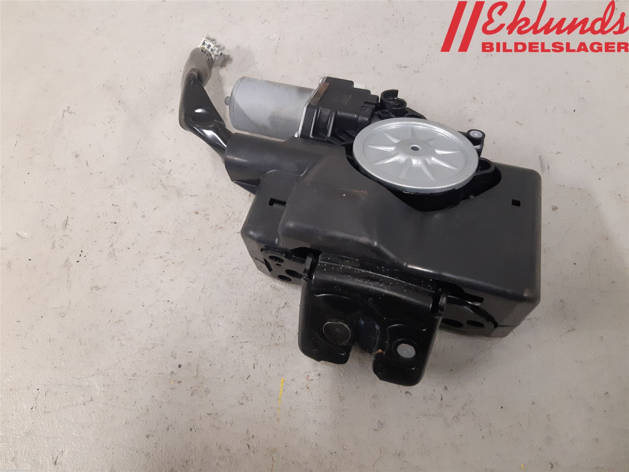 Toyota RAV4 13-18 Låskista Baklucka