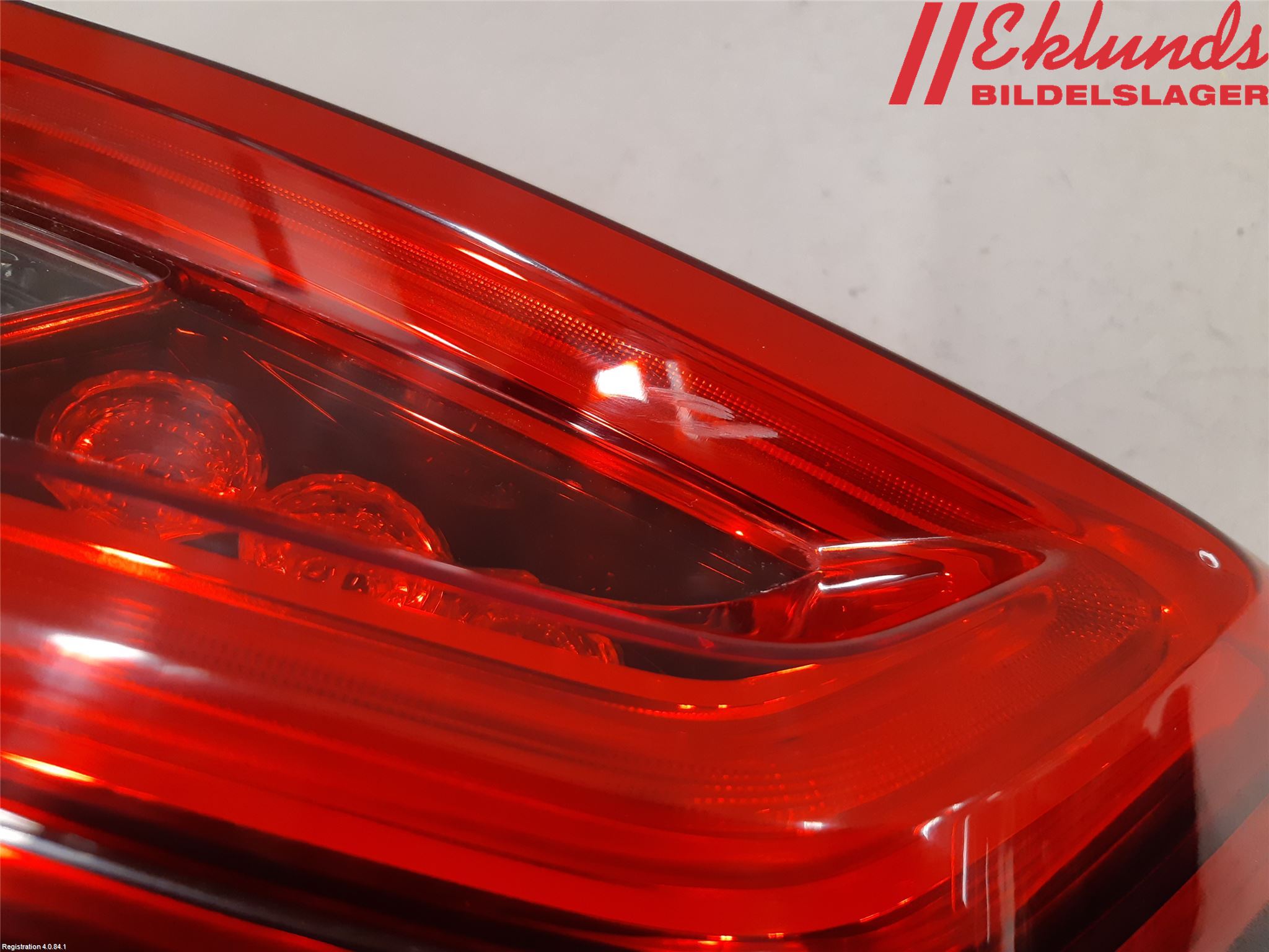 Nissan QASHQAI 17-21 Bakljus Lucka Vä