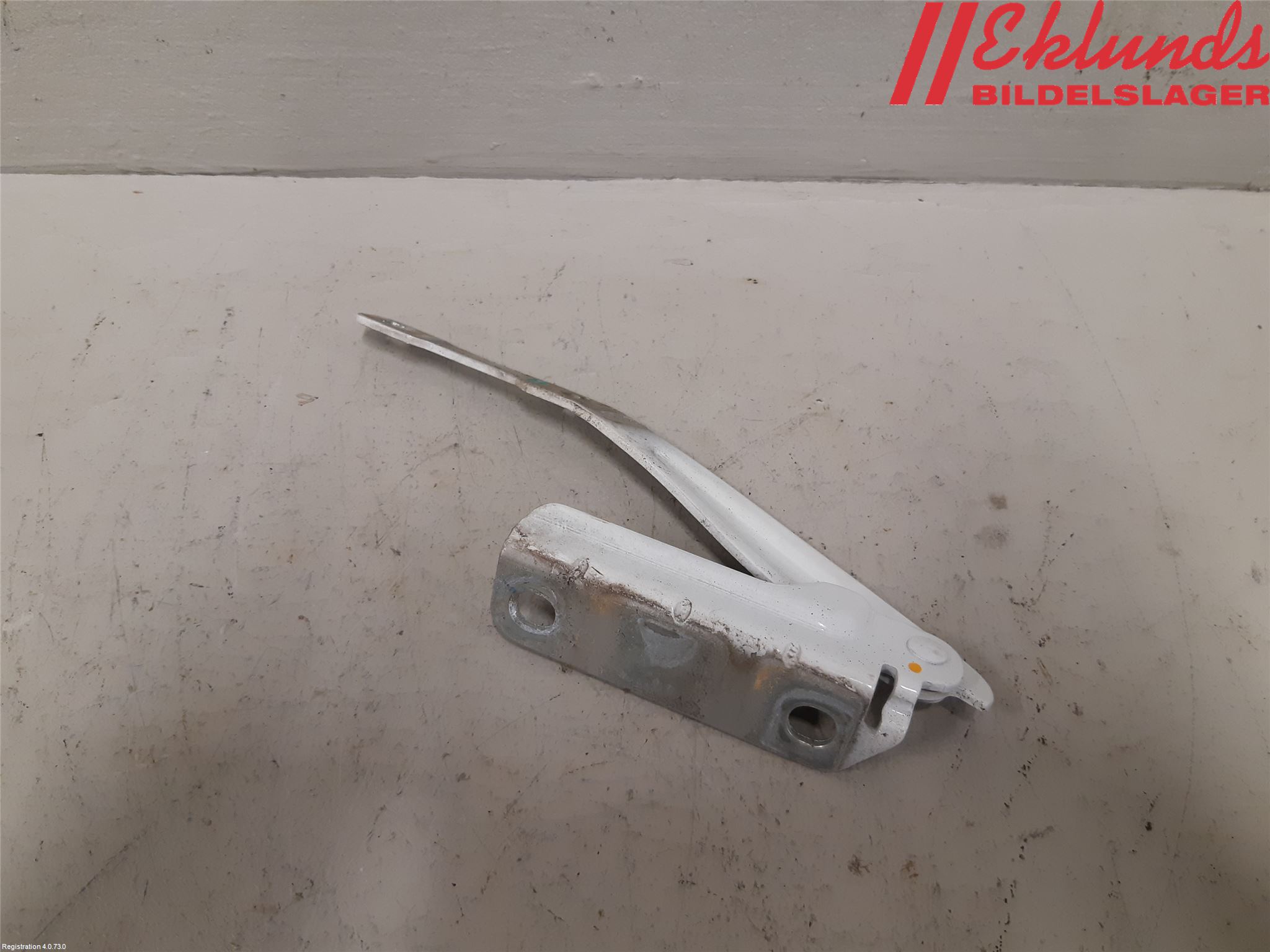 Dacia DOKKER 13- Huvgångjärn