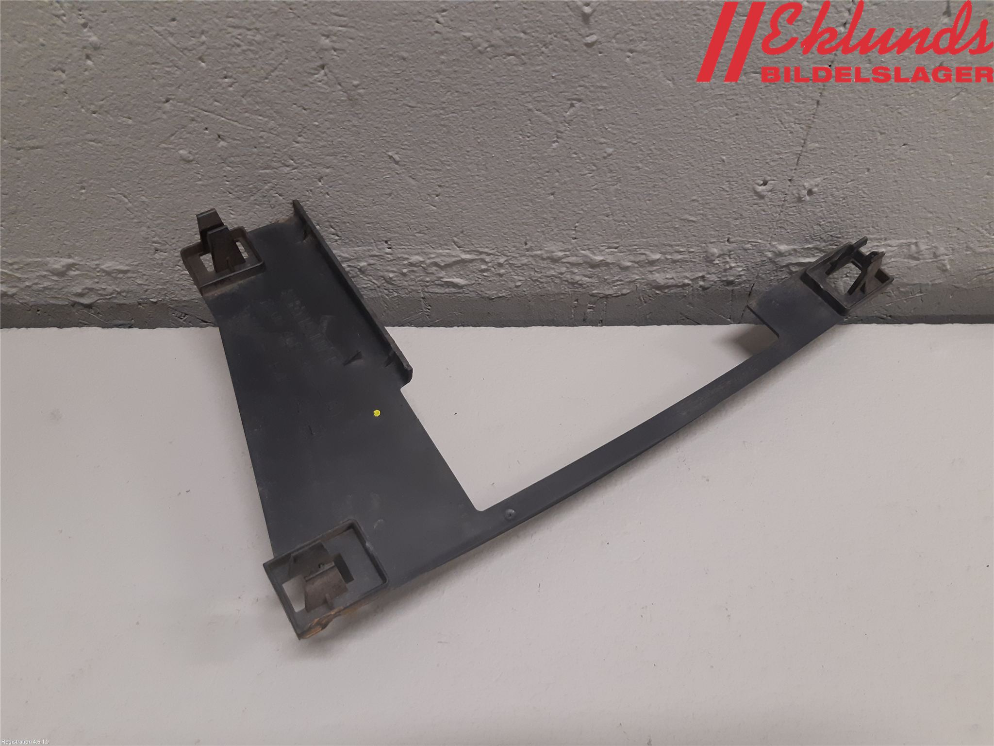 Renault CLIO III  06-09 Deflektor Plåt-Plast Kylning
