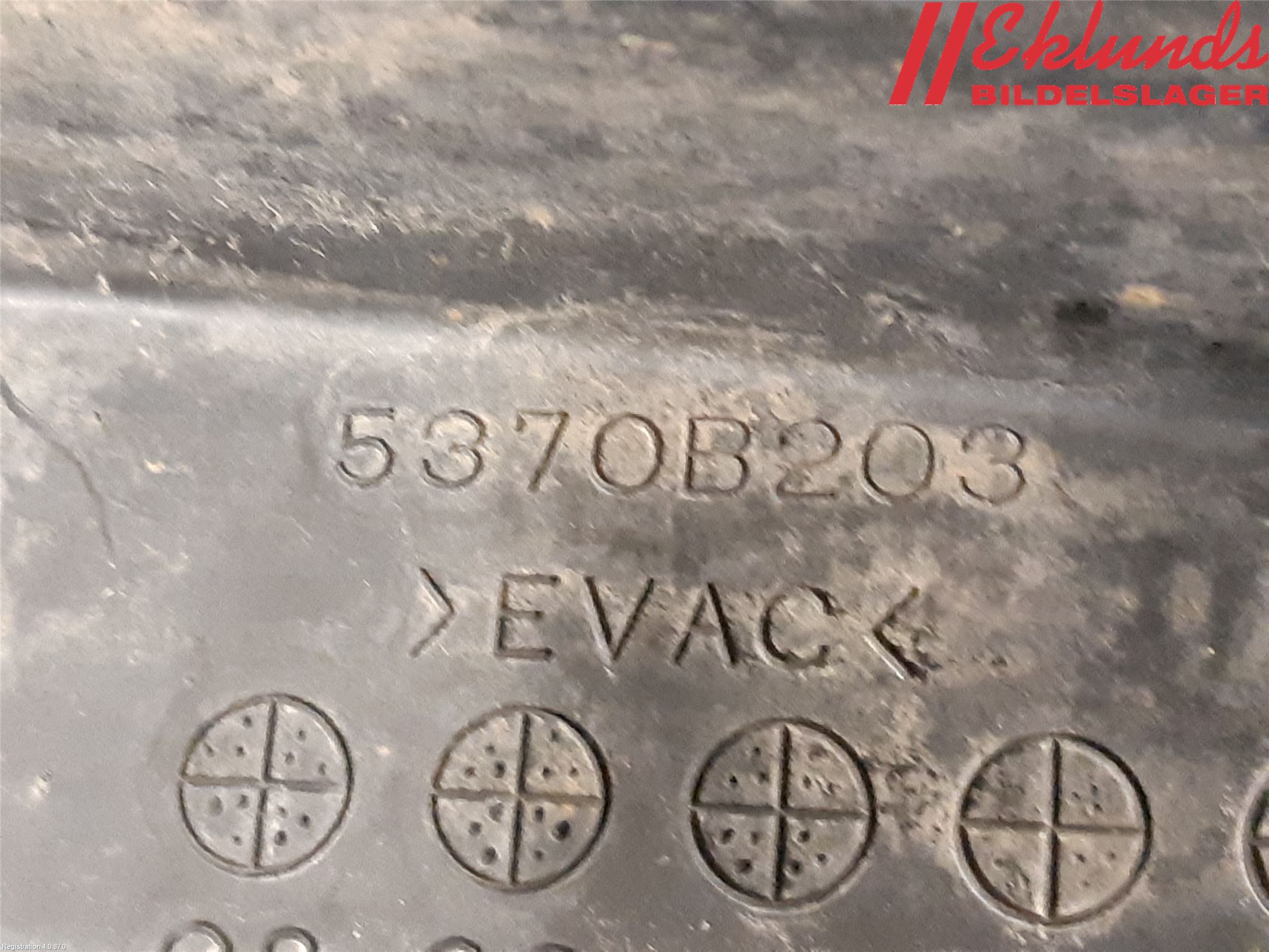 Mitsubishi L200 06-15 Stänkskydd