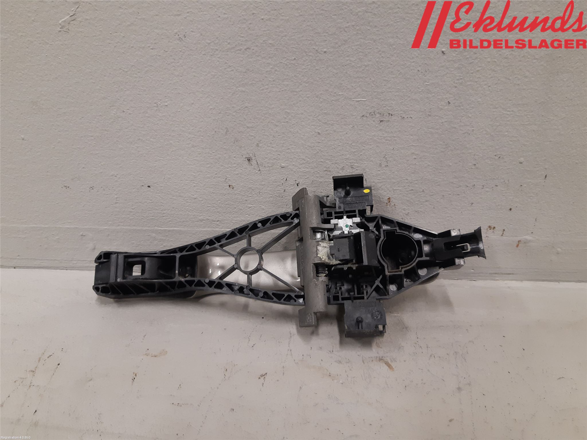 Volvo V70 08-13 Dörrhandtag Yttre Hö