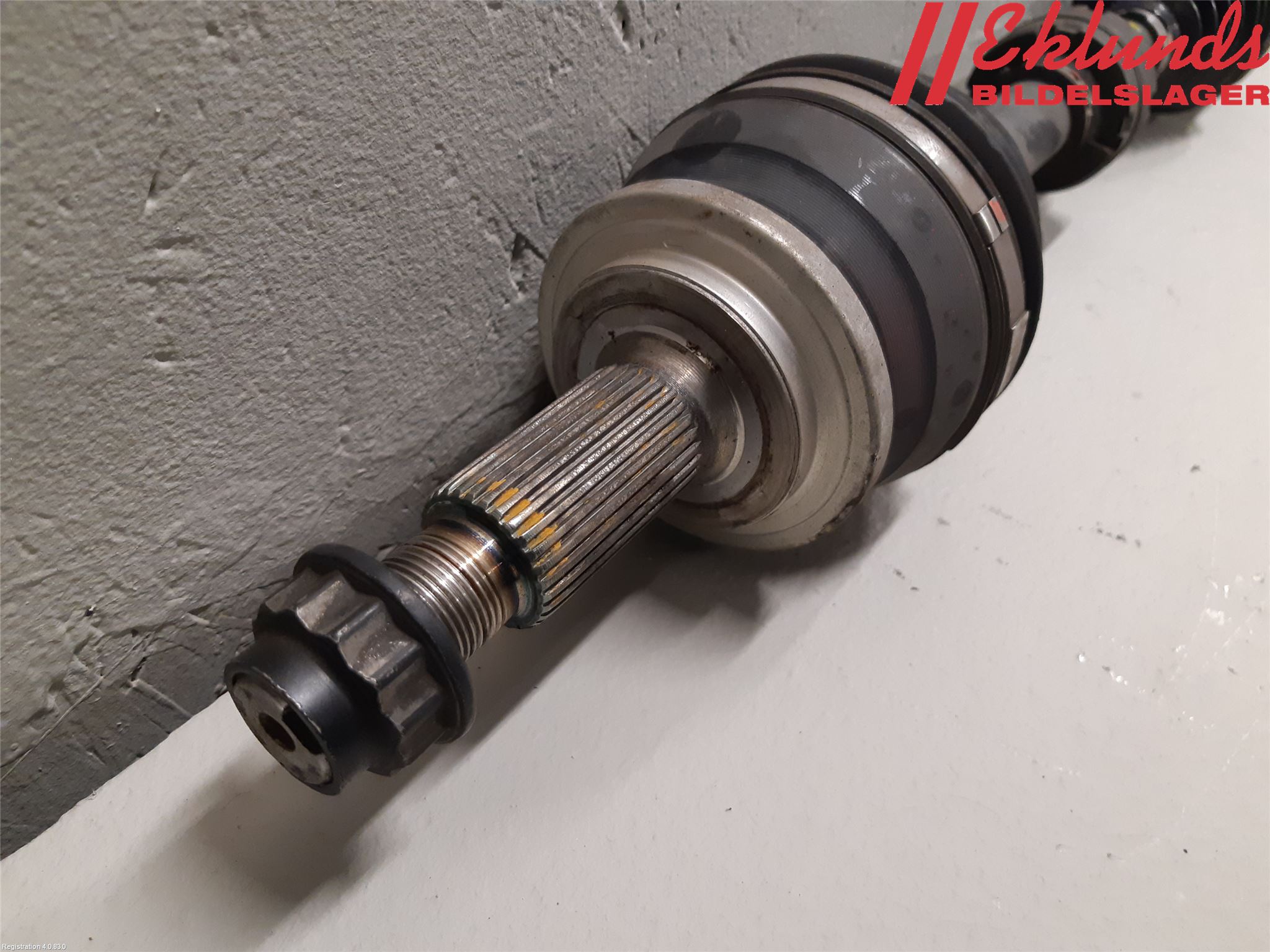 Toyota RAV4 19- Drivaxel Fram Vänster