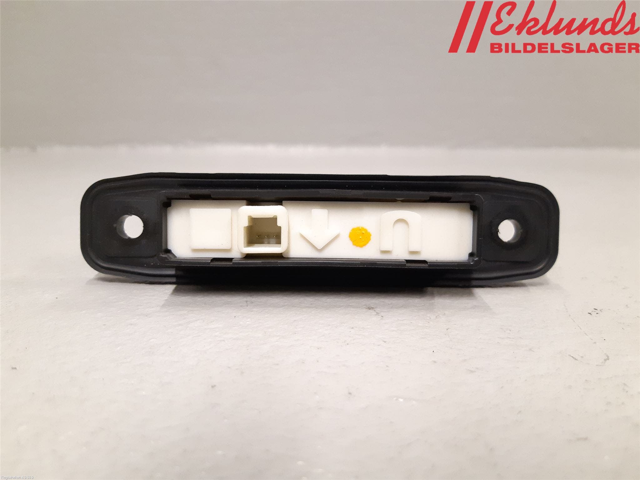 Toyota AVENSIS 16-18 Bakluckehandtag