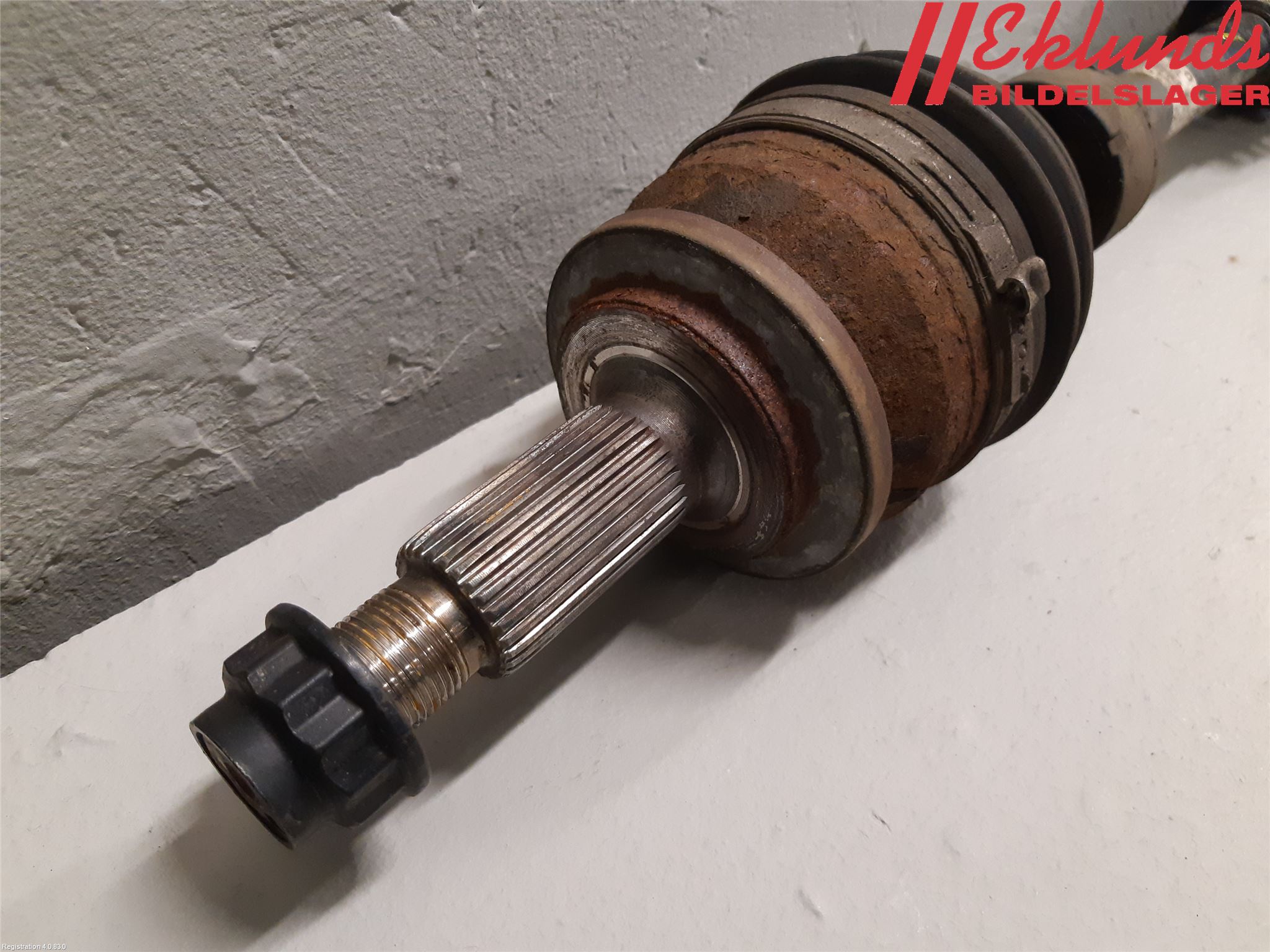 Toyota AVENSIS 16-18 Drivaxel Fram Höger