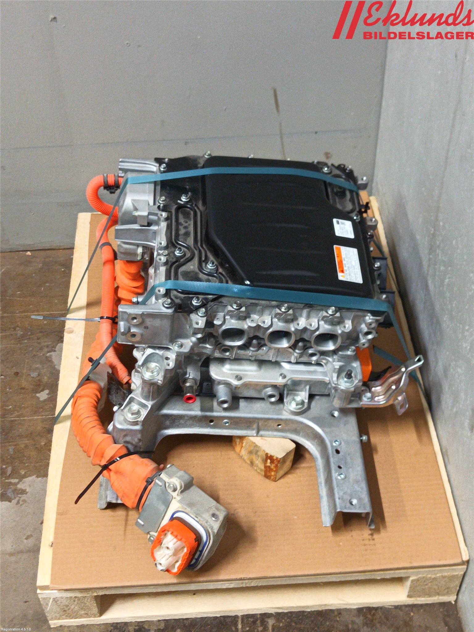 Toyota bZ4X EA10 22- Converter