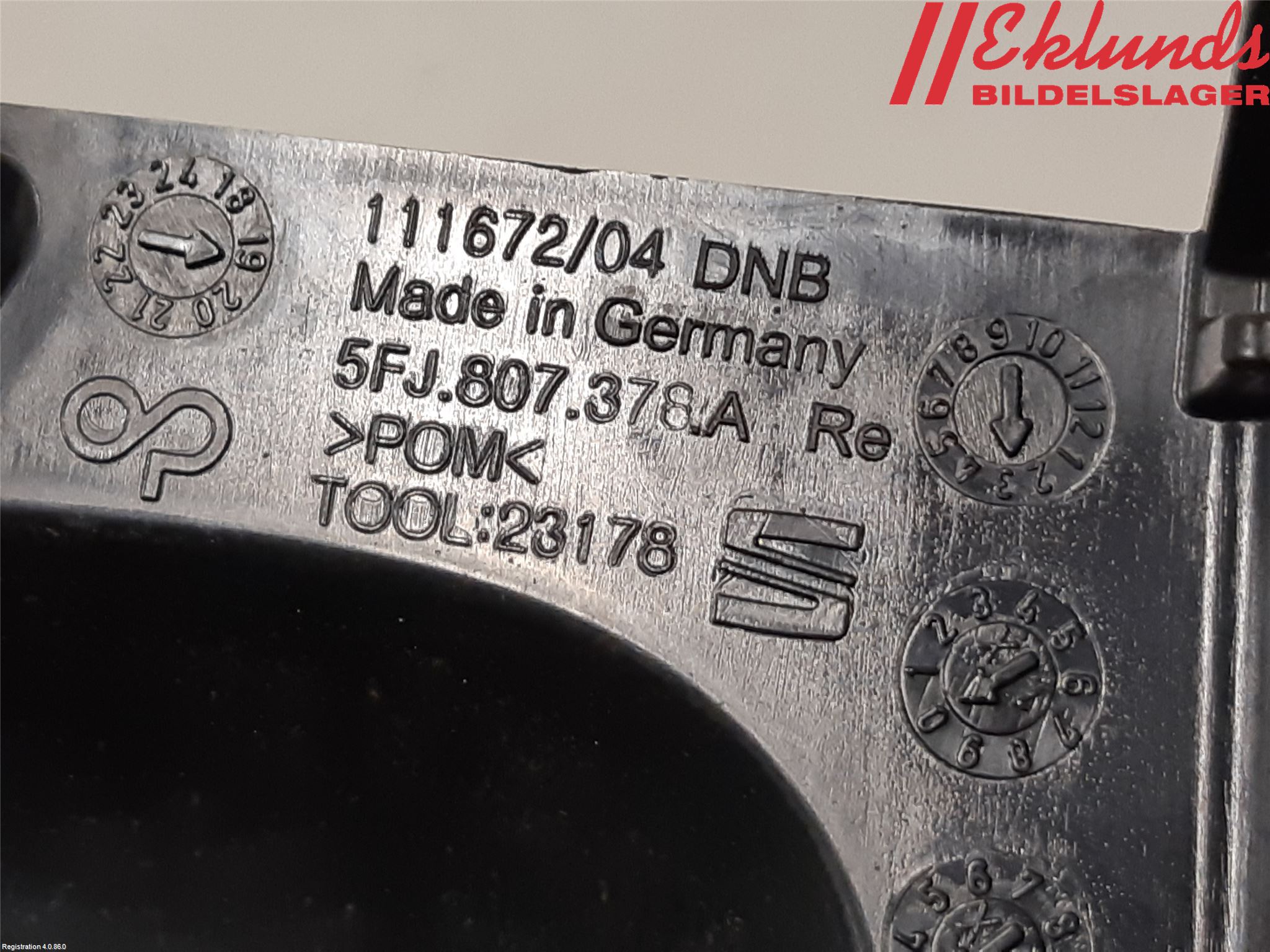 Seat TARRACO 19- Stötfångarfäste Bak Hö