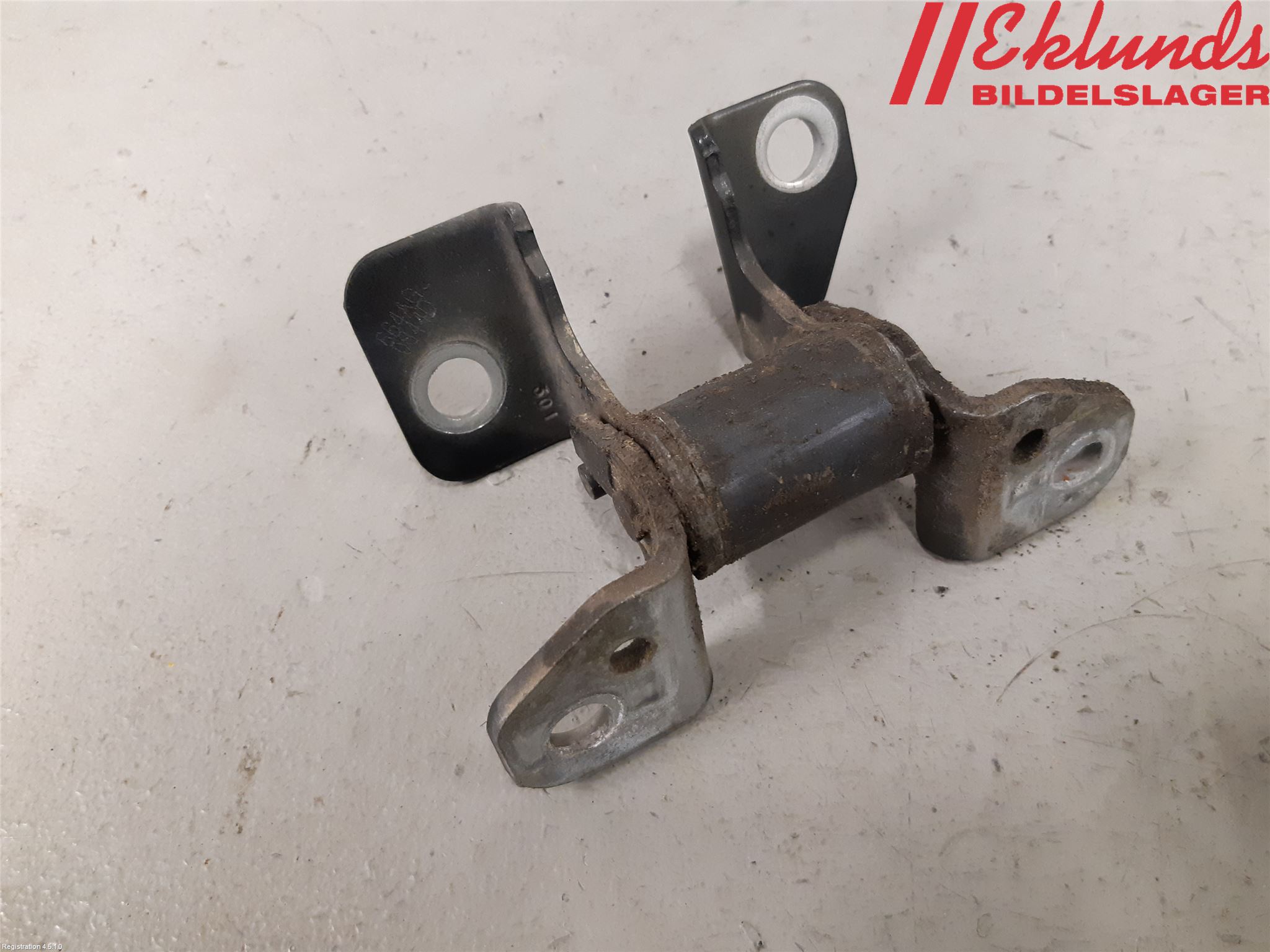 Dodge DURANGO Dörrgångjärn