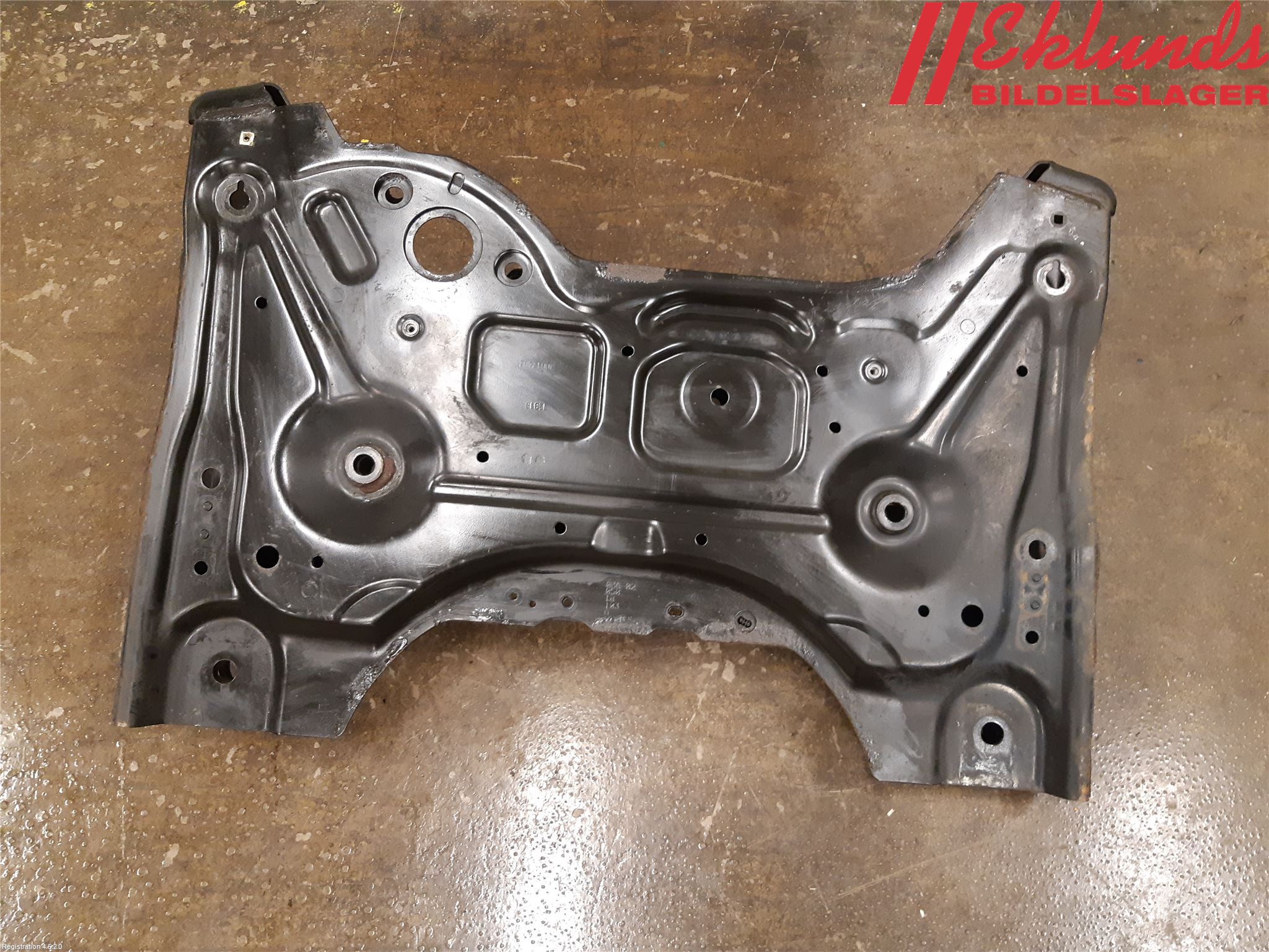 Toyota PROACE II 16- Framvagnsbalk