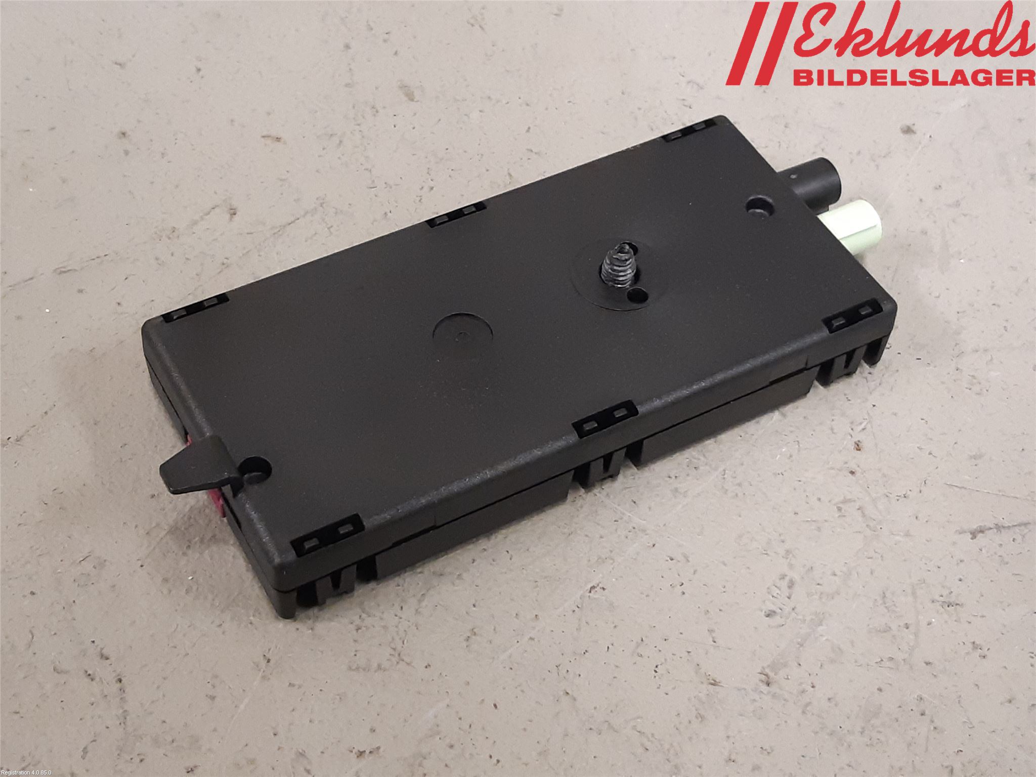 BMW X1 F48 15-22 Antennförstärkare