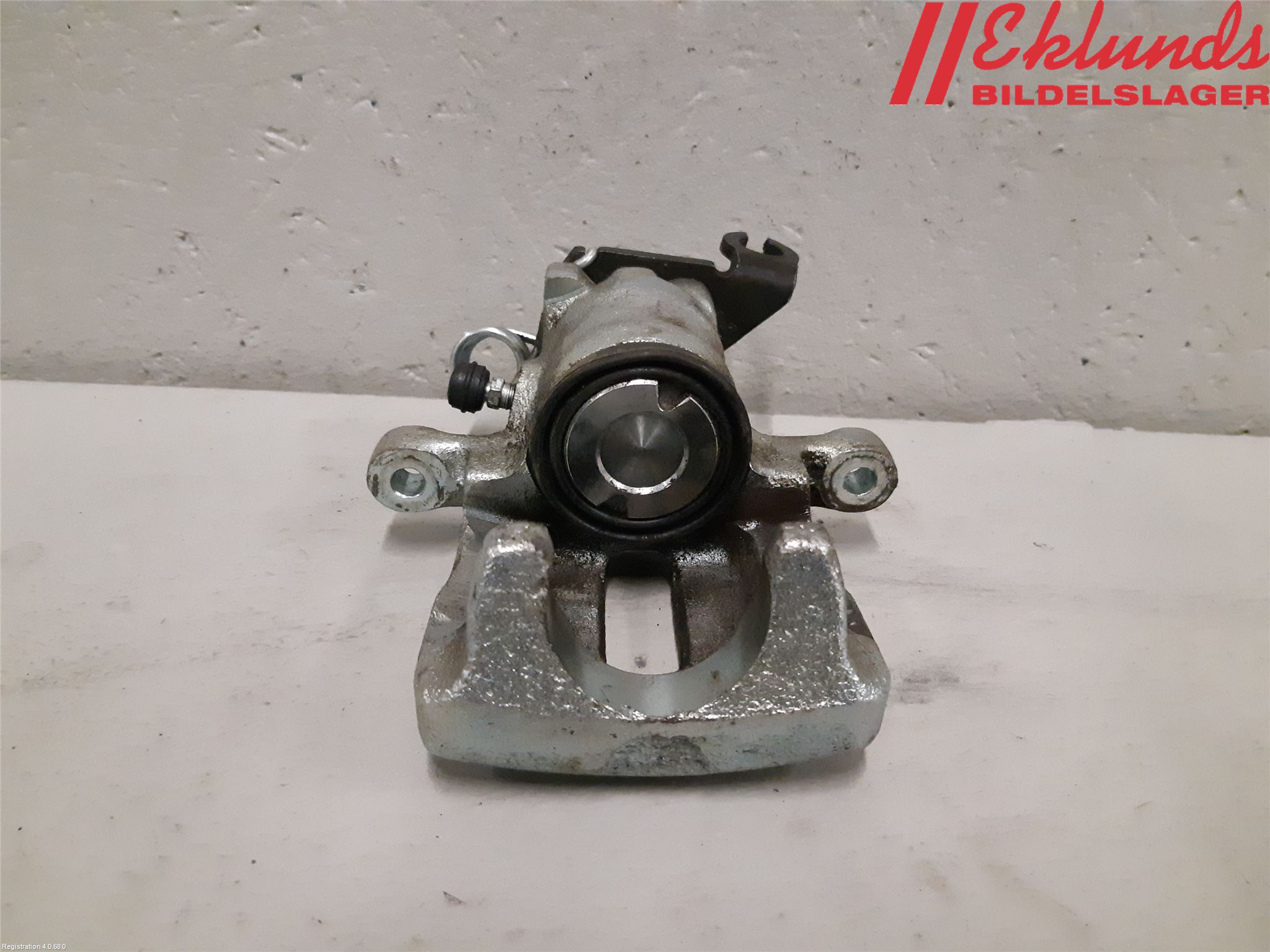 Mitsubishi CARISMA 00-04 Bromsok Bak Höger