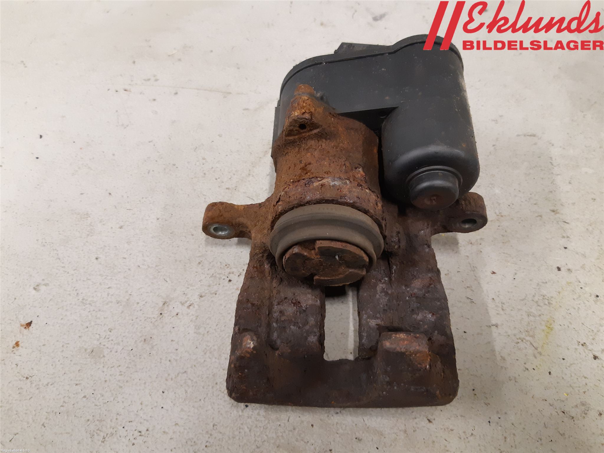 Volkswagen VW PASSAT 11-14 Bromsok Bak Höger