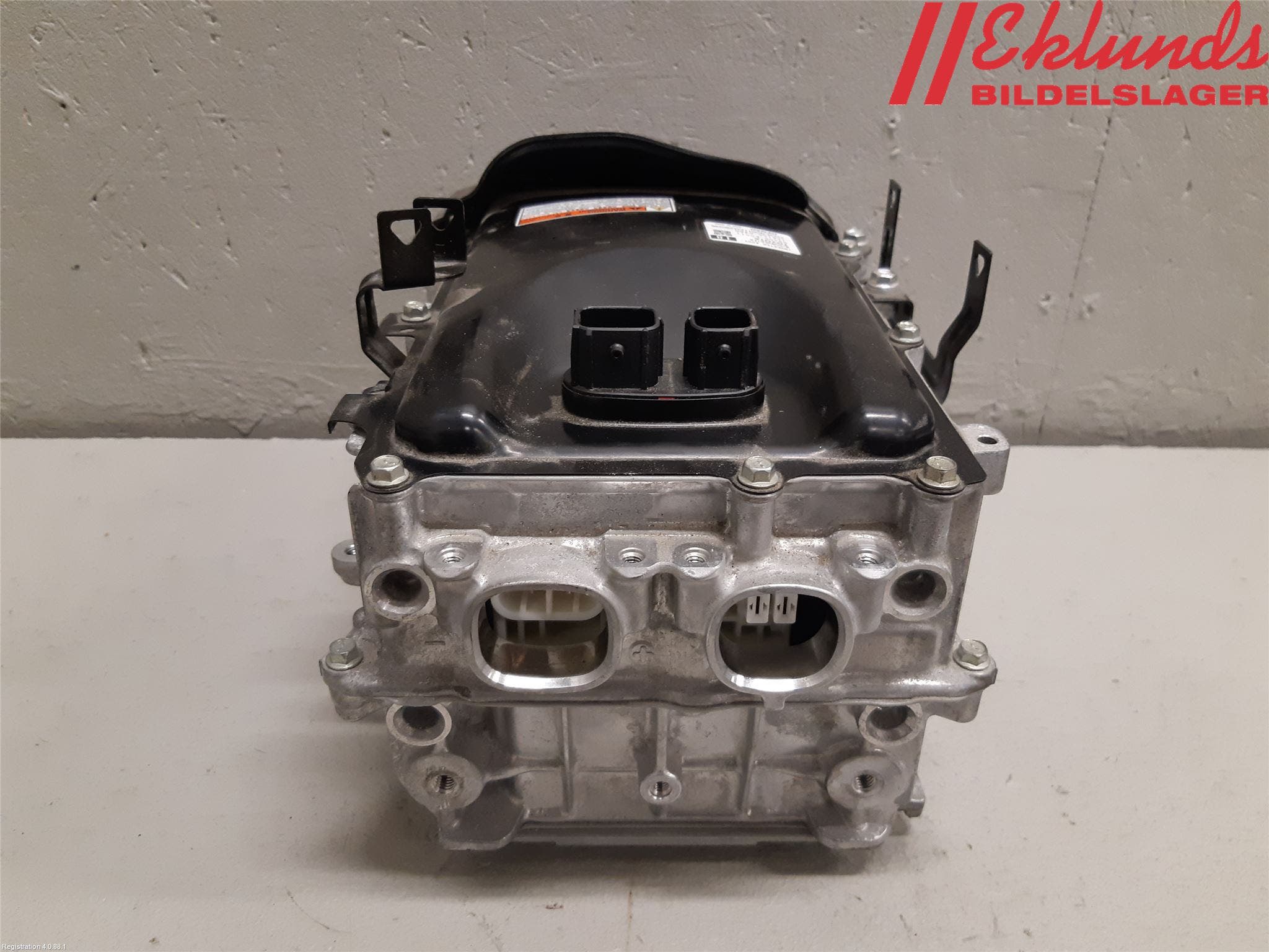 Toyota YARIS XP21 20- Inverter Hybrid