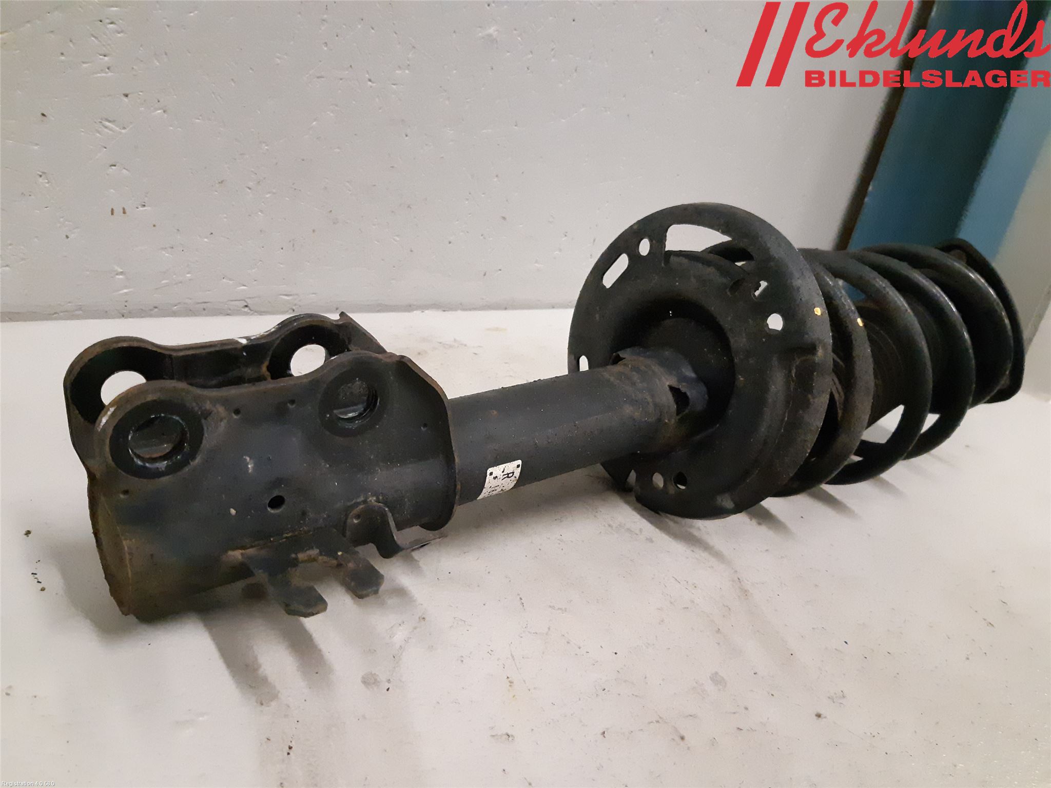 Mazda CX-5 12-17 Fjäderben Fram Höger