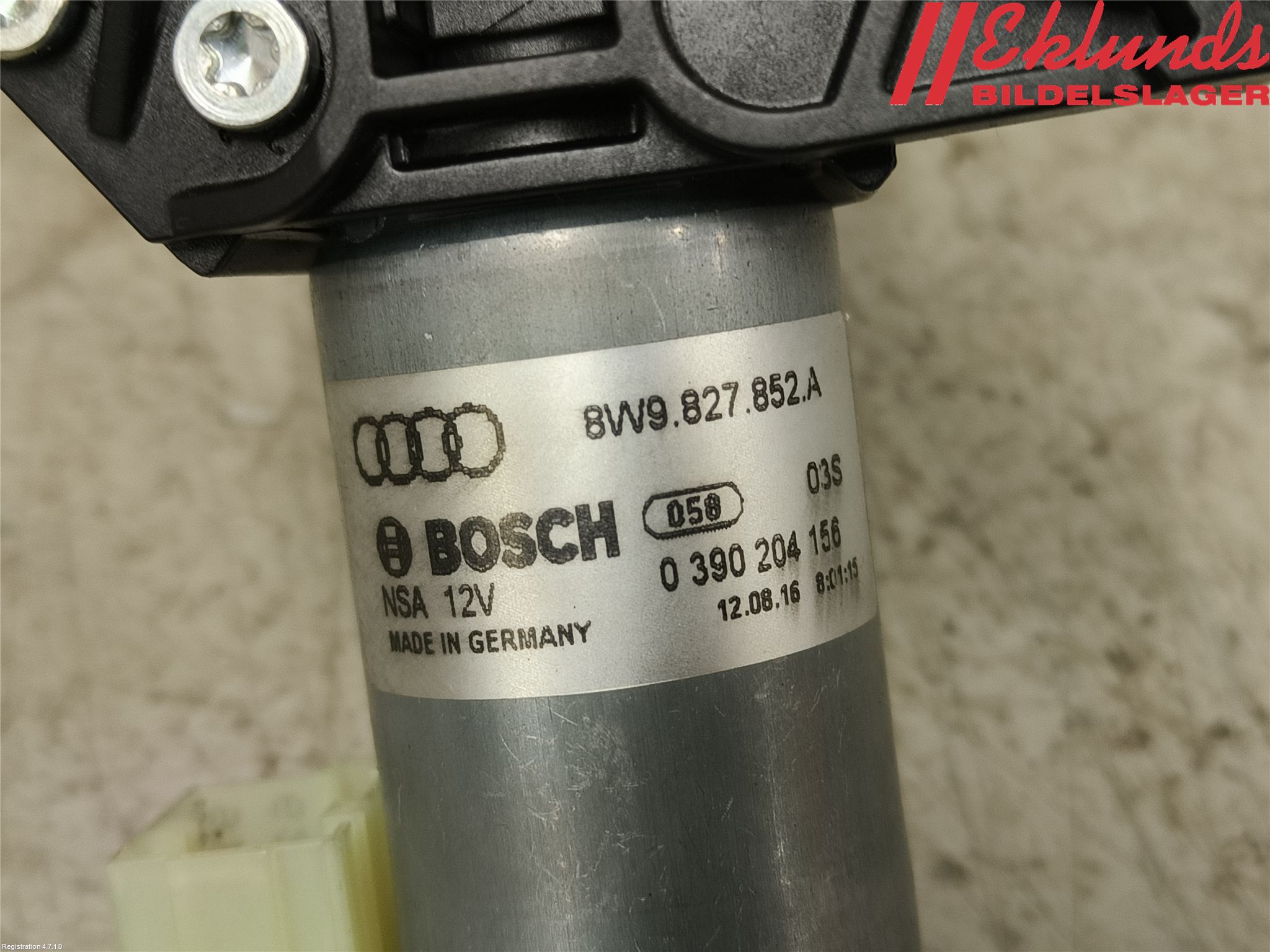 Audi A4/S4 B9 16-19 Bakluckeöppnare Automatisk