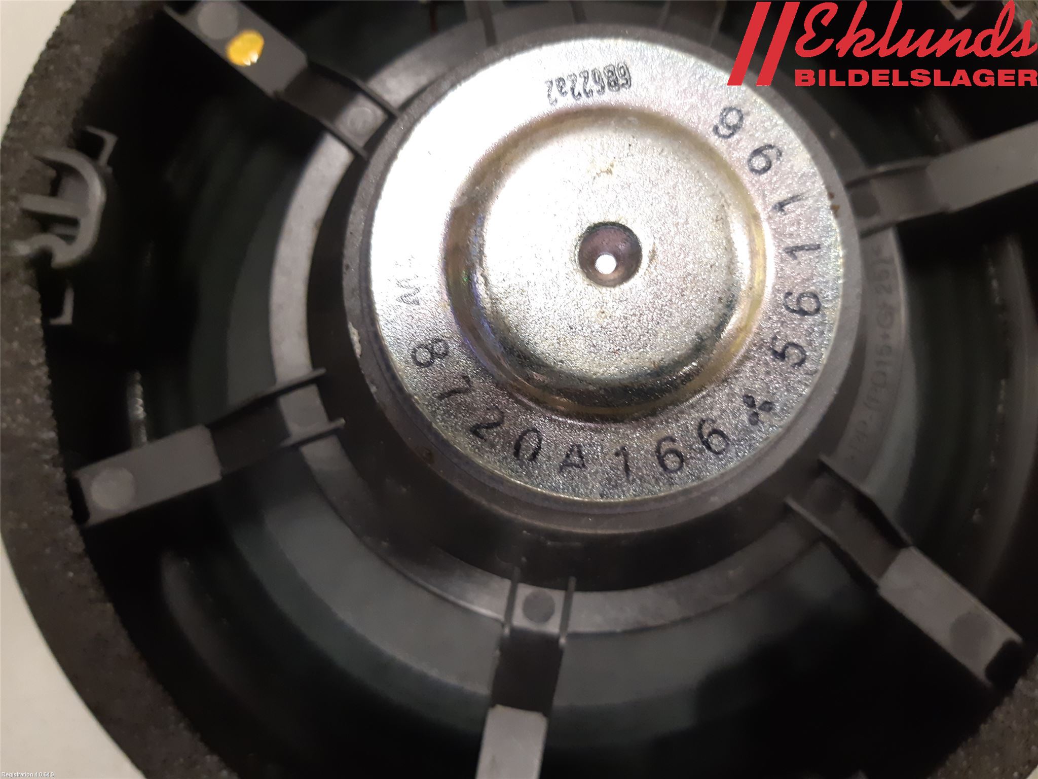 Mitsubishi OUTLANDER 13-21 Högtalare