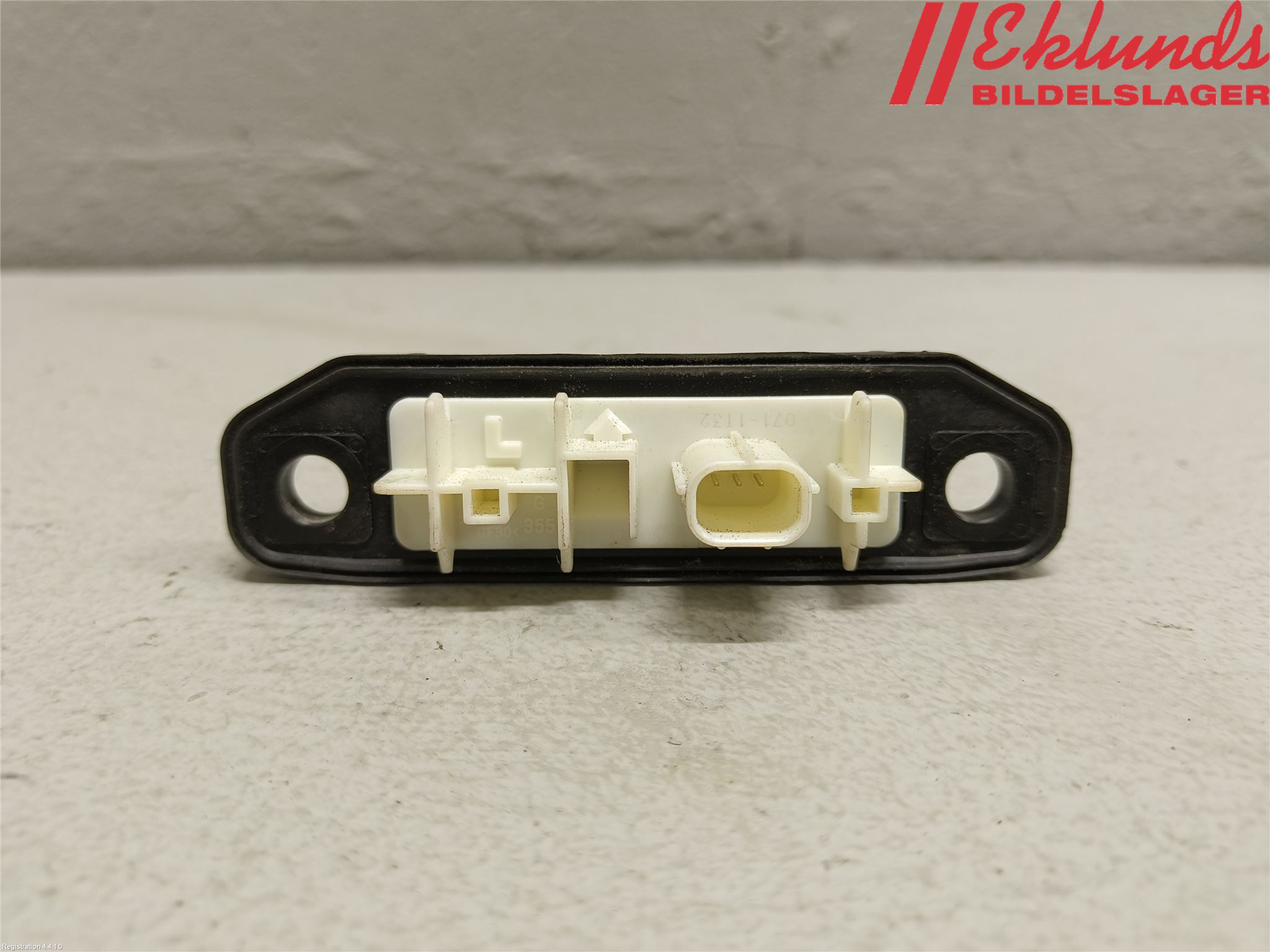 Toyota bZ4X EA10 22- Bakluckehandtag