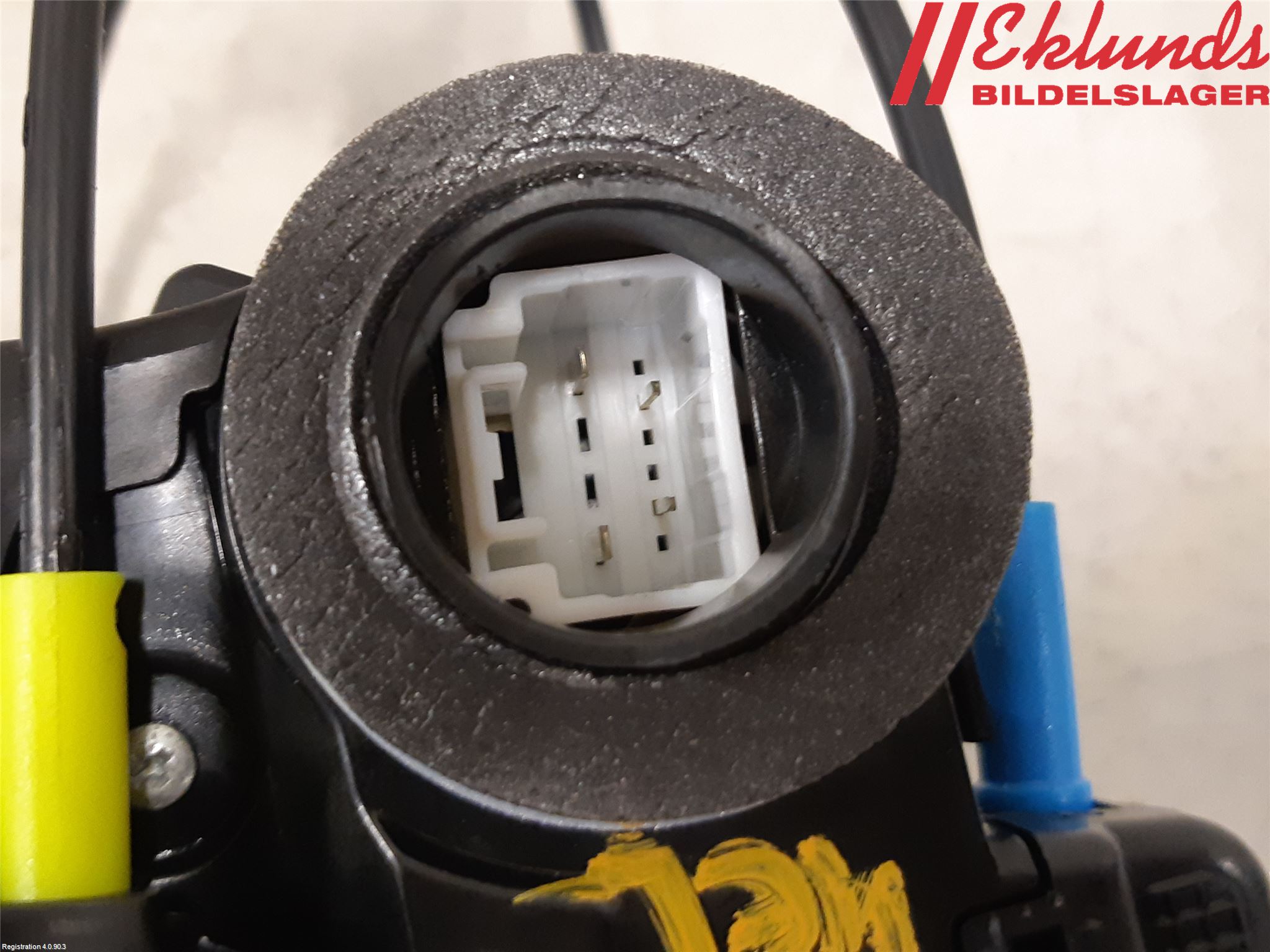 Toyota COROLLA 19- Låskista-Dörrlås