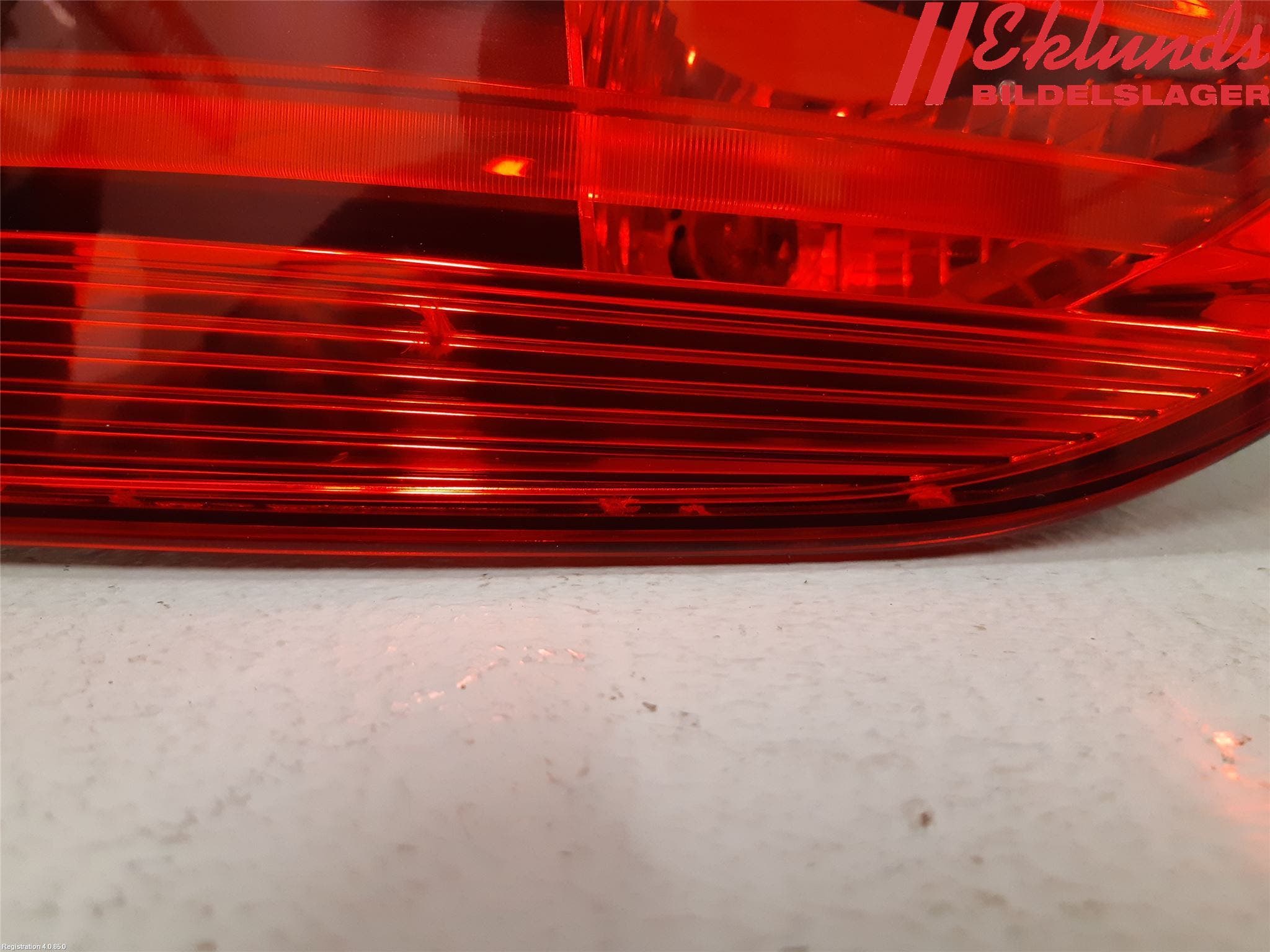 BMW X1 E84 10-15 Bakljus Lucka Vä