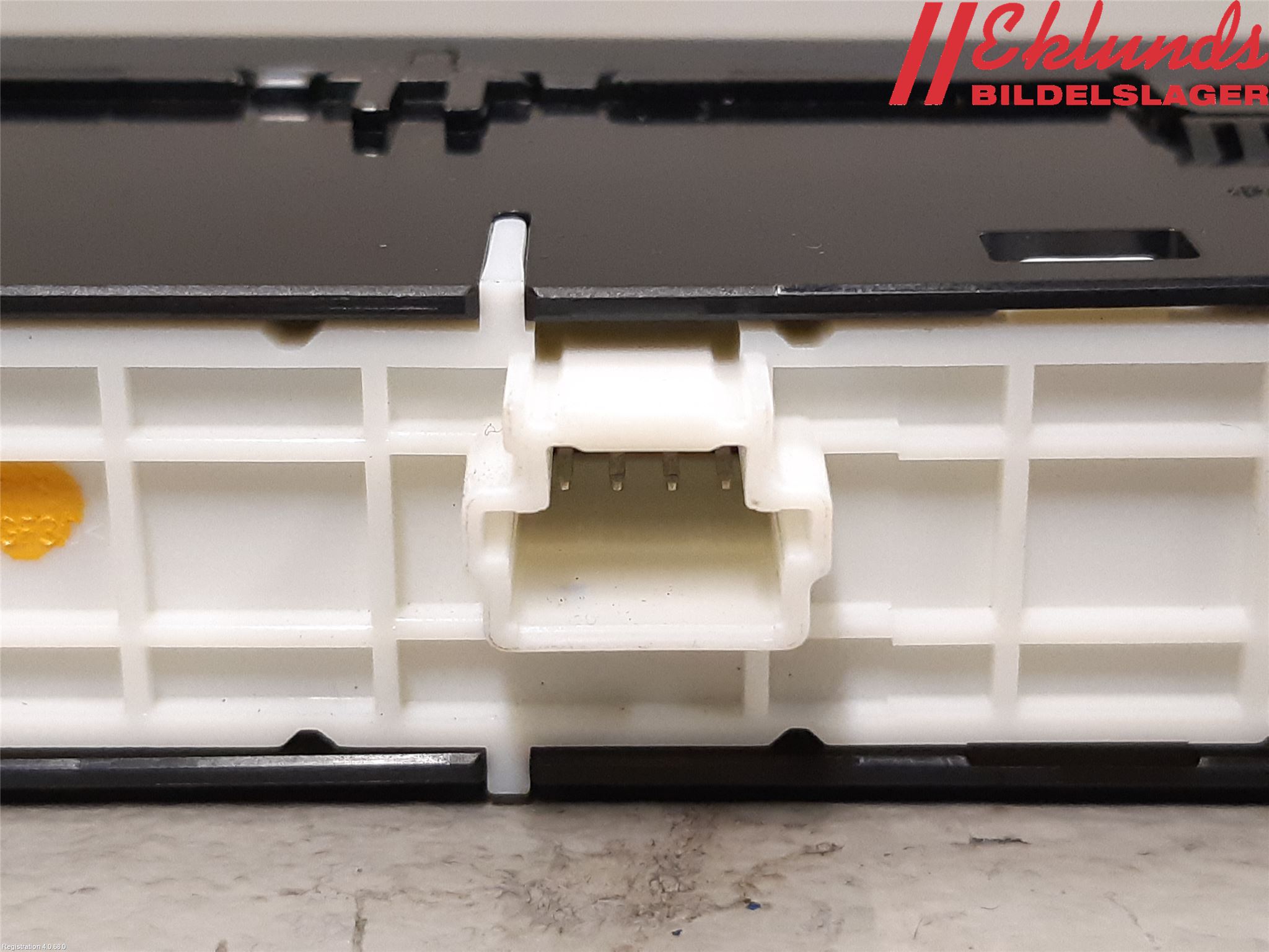 Mazda CX-30 20- Strömställare Multifunktion