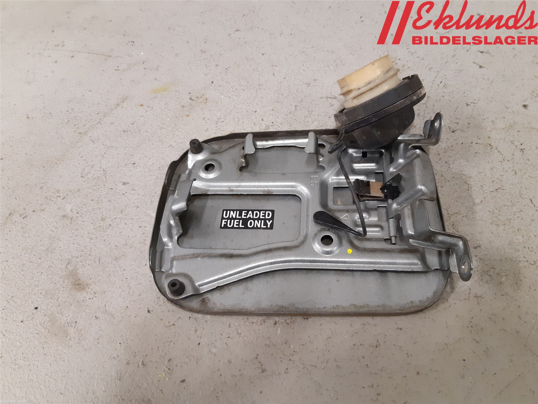 Toyota AVENSIS 09-15 Tanklucka