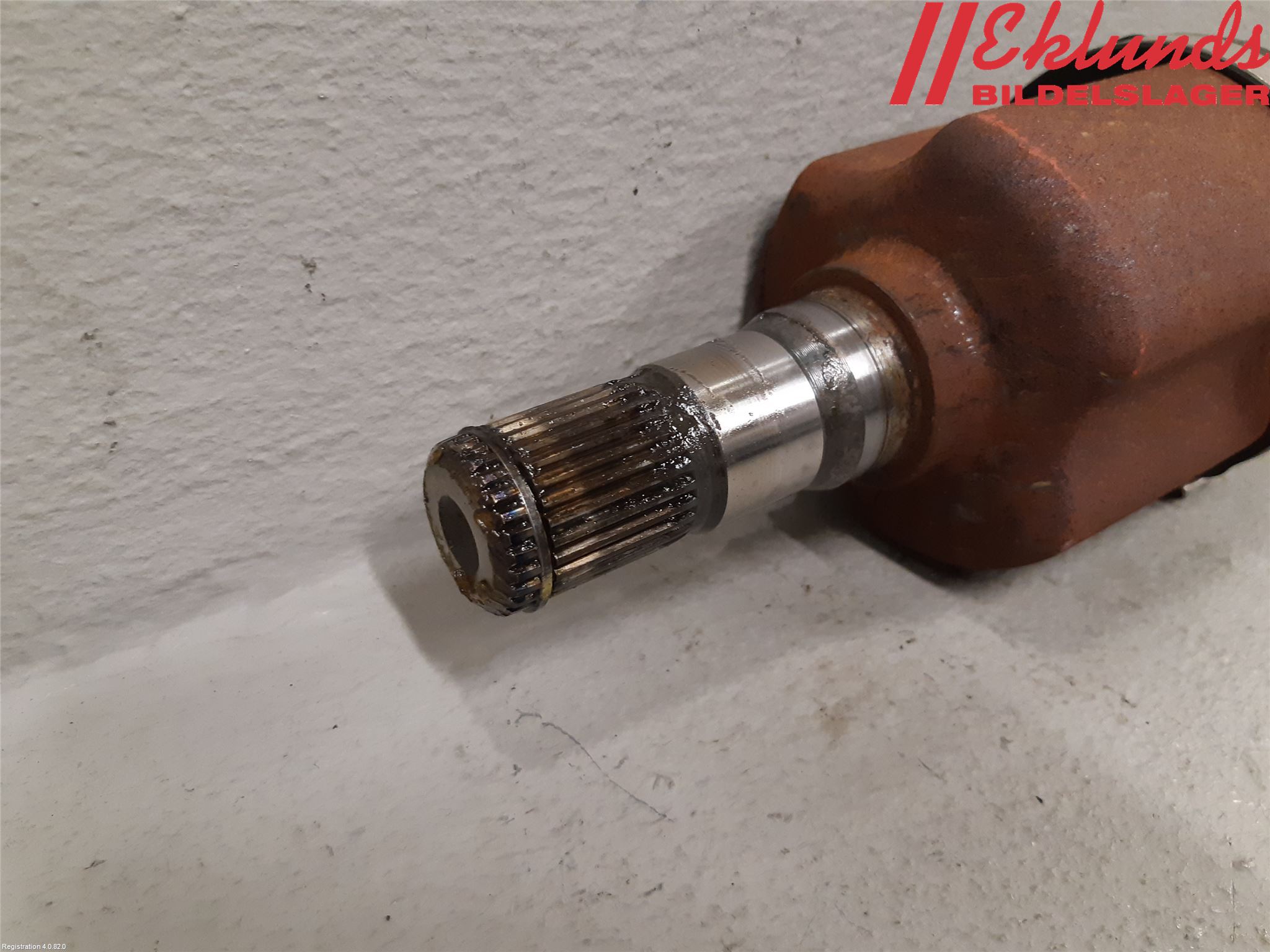 Ford TRANSIT/TOURNEO CONNECT 13-22 Drivaxel Fram Vänster