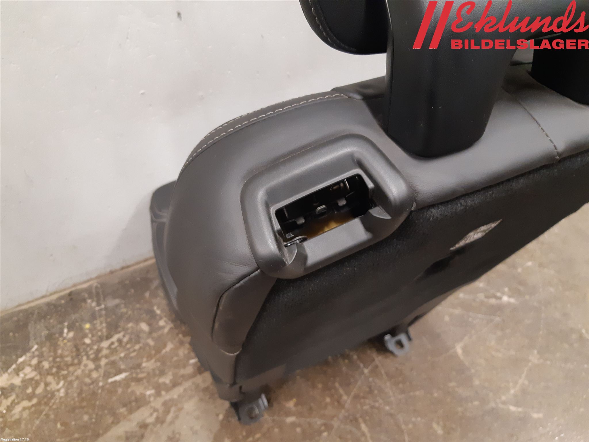 Volvo XC90/RECHARGE 16- Inredning Stol Bak