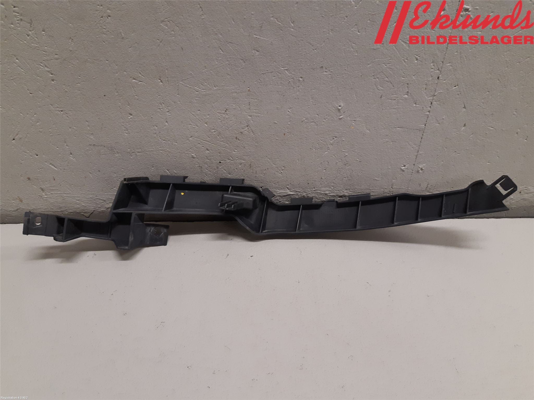 Opel MERIVA B 10-17 Stötfångarfäste Fram Hö