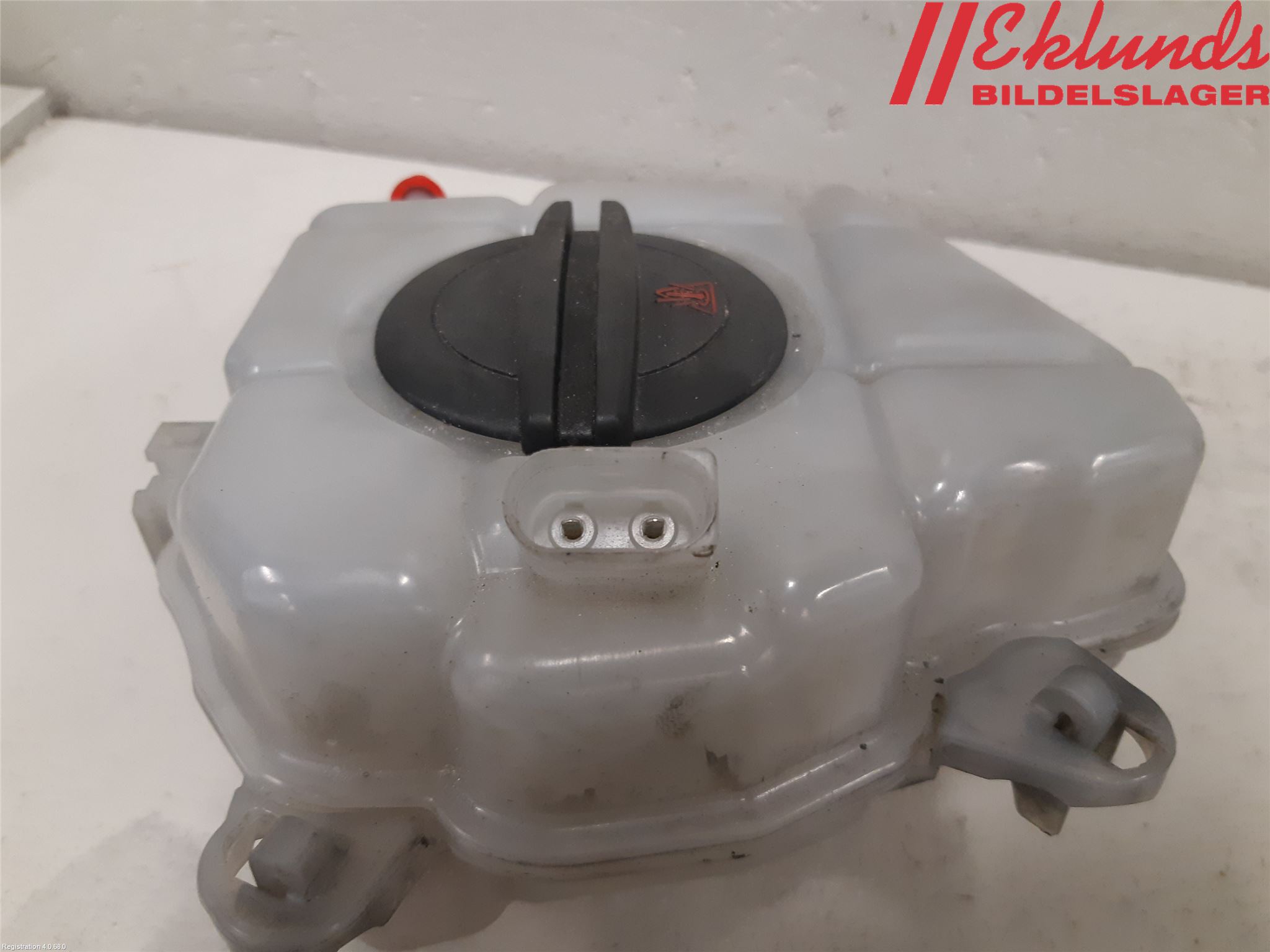 Volkswagen VW PASSAT 15-19 Expansionstank