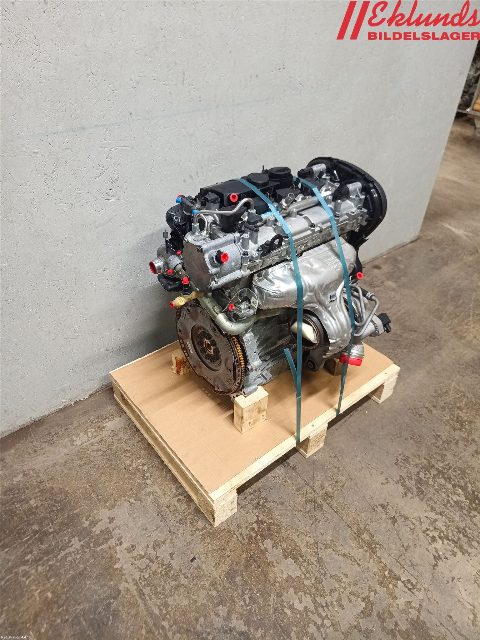 Volvo V40 CROSS COUNTRY 13-19 Motor Bensin