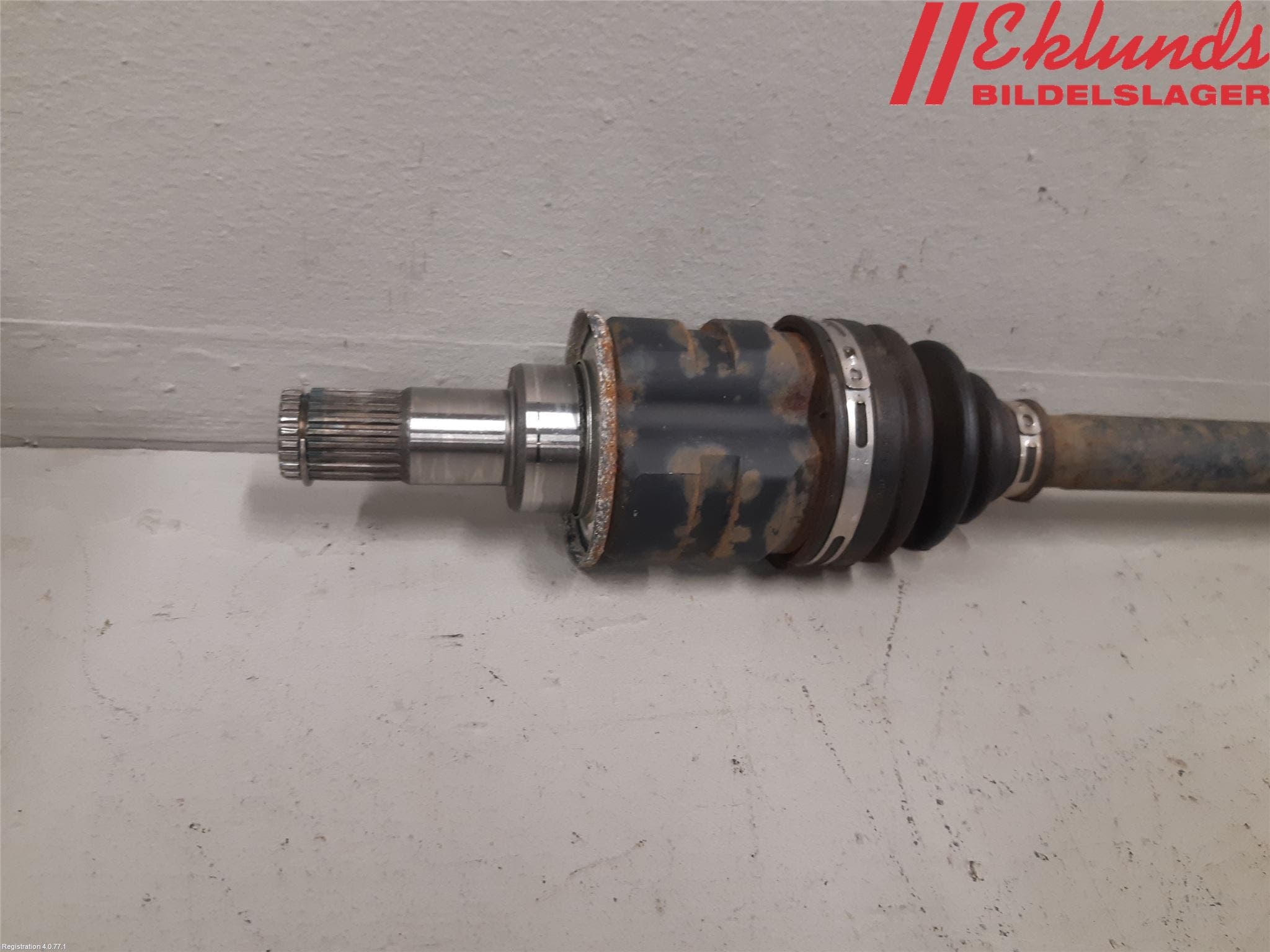 Toyota RAV4 19- Drivaxel Bak Höger