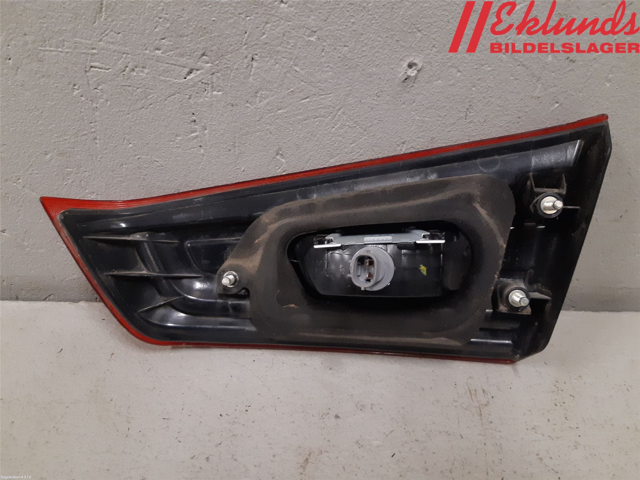 Mitsubishi ASX 10-22 Bakljus Lucka Vä