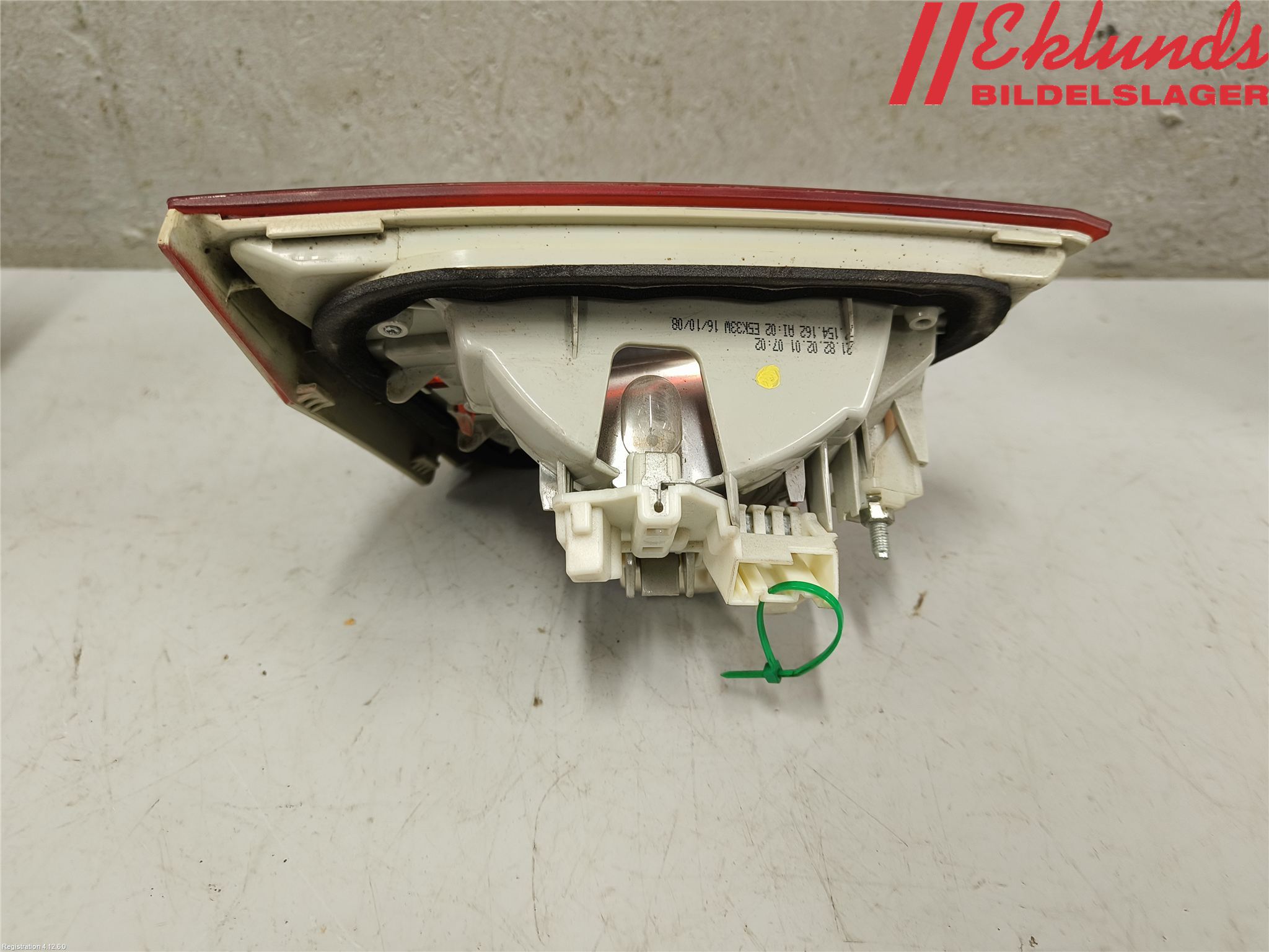 BMW 3 E90/91 SED/TOU 05-12 Bakljus Lucka Hö