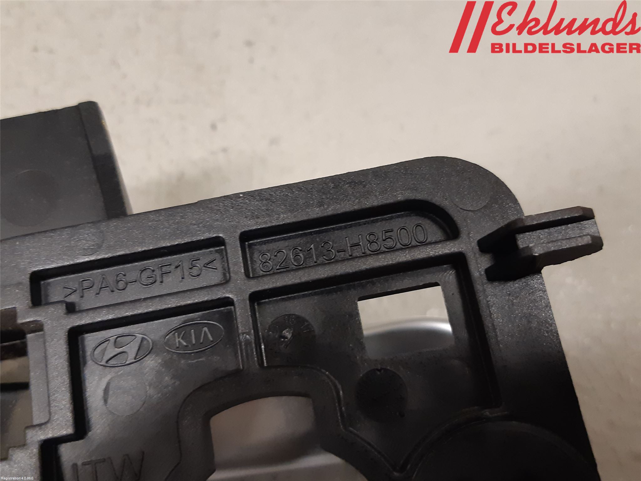 Kia STONIC 18->> Dörrhandtag Inre Vä