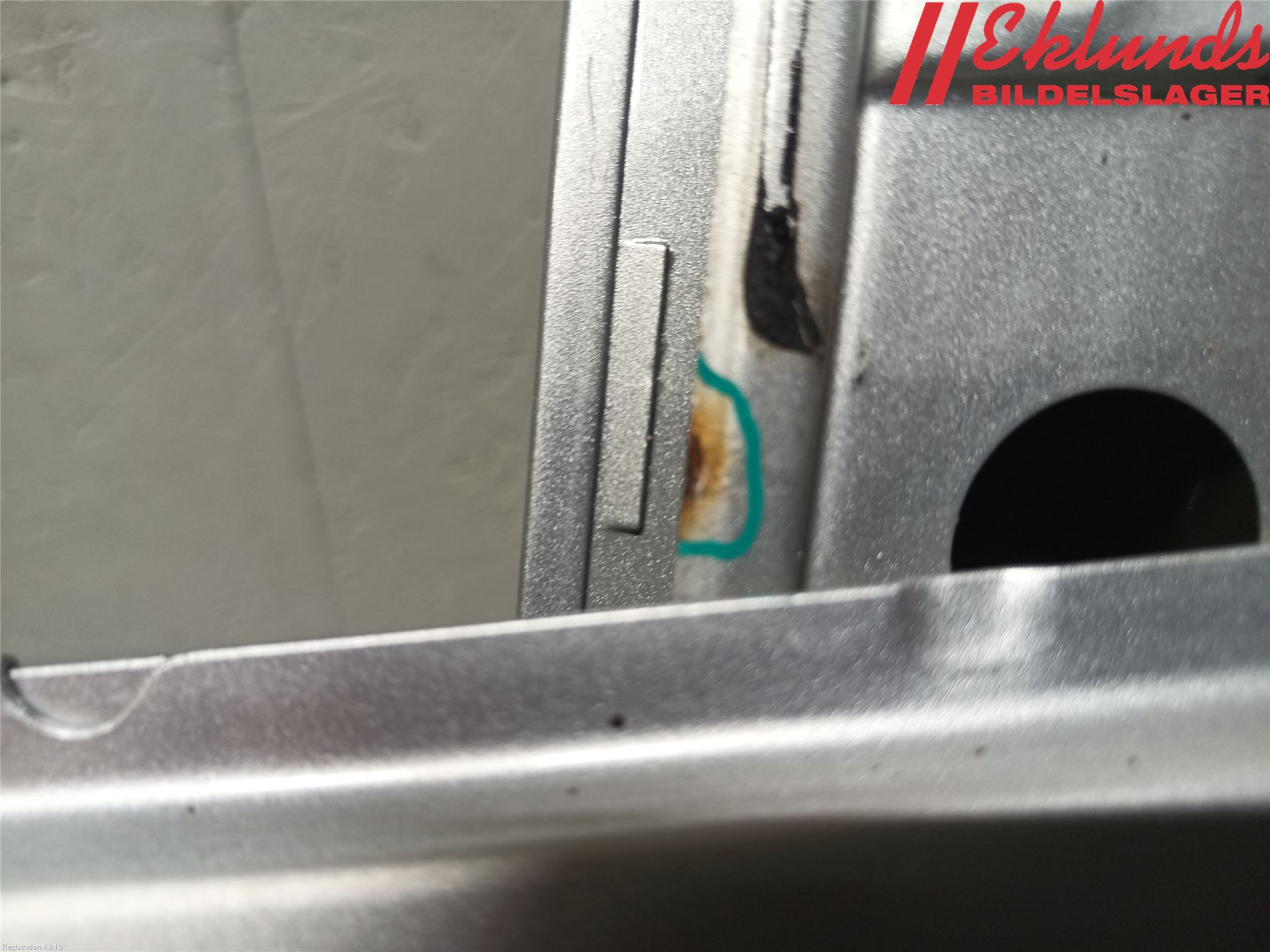 Ford KUGA 08-12 Dörr Bak Vänster