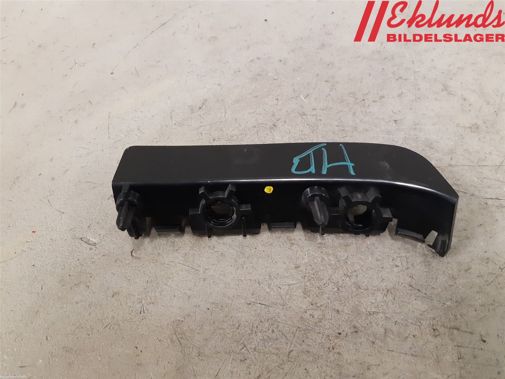 Landrover RANGE ROVER SPORT (L494) 14-22 Stötfångarfäste Bak Hö