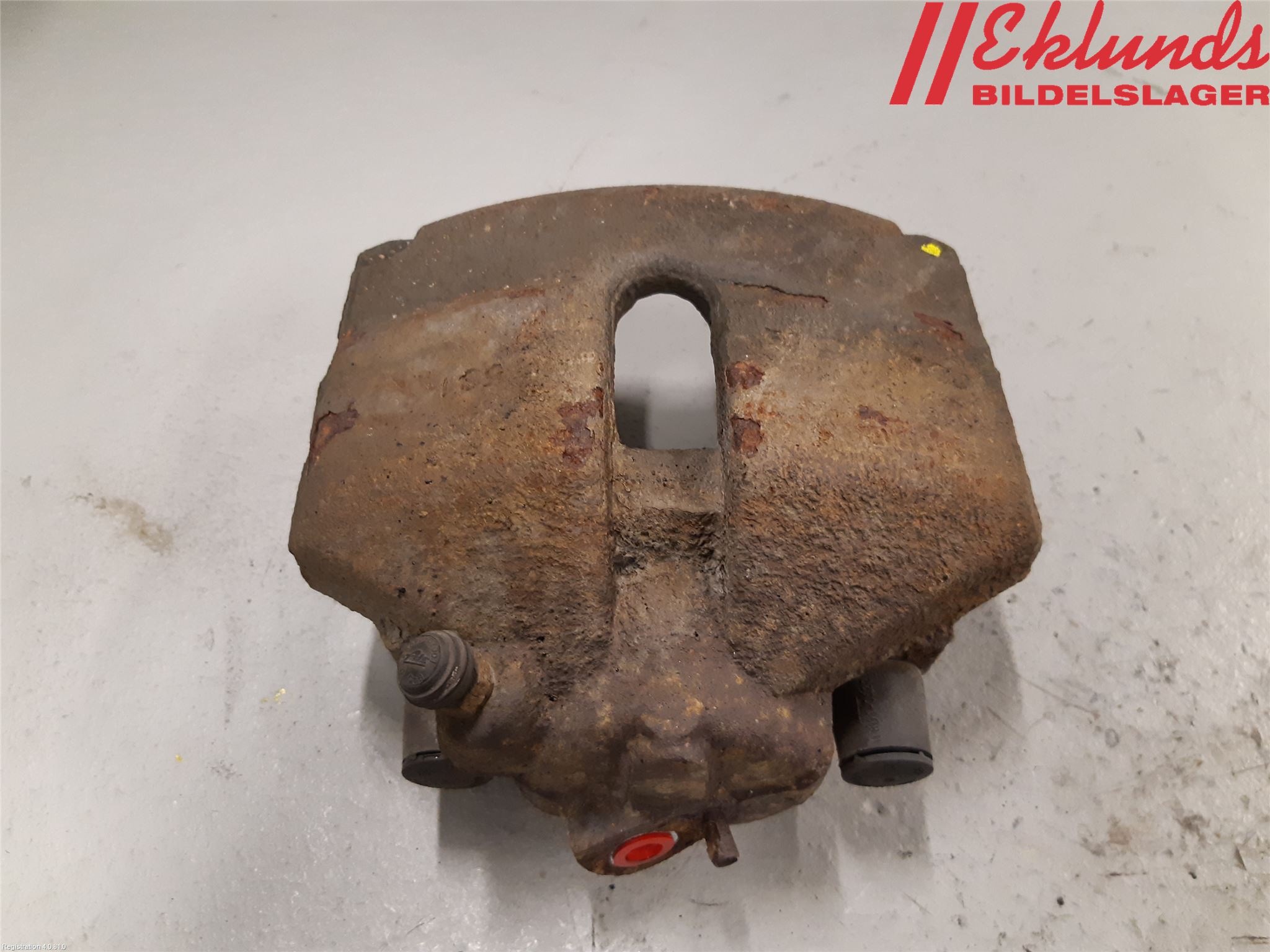 Volkswagen VW PASSAT 11-14 Bromsok Fram Höger