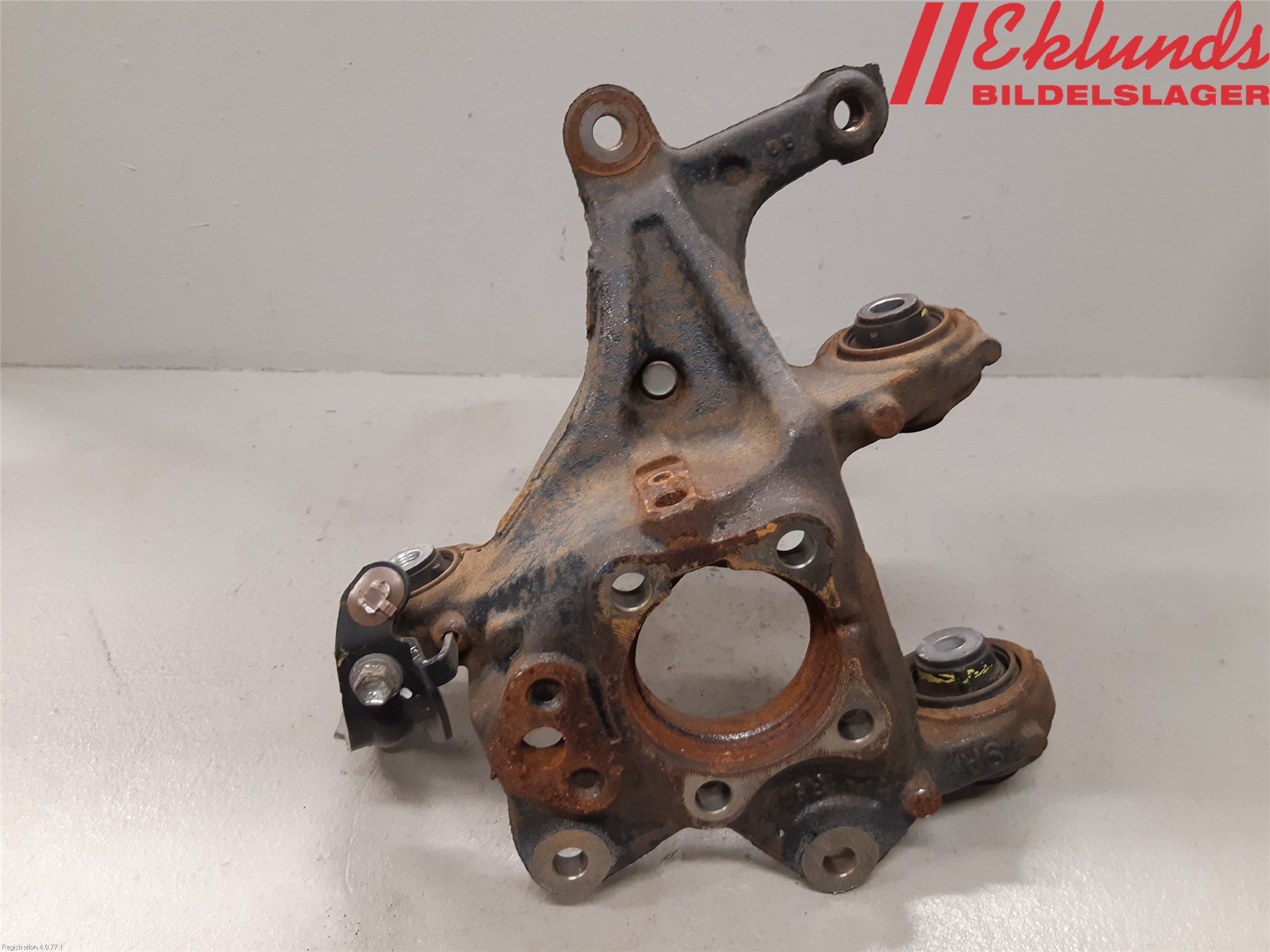 Toyota RAV4 19- Hjullagerhus-Spindel Hö B