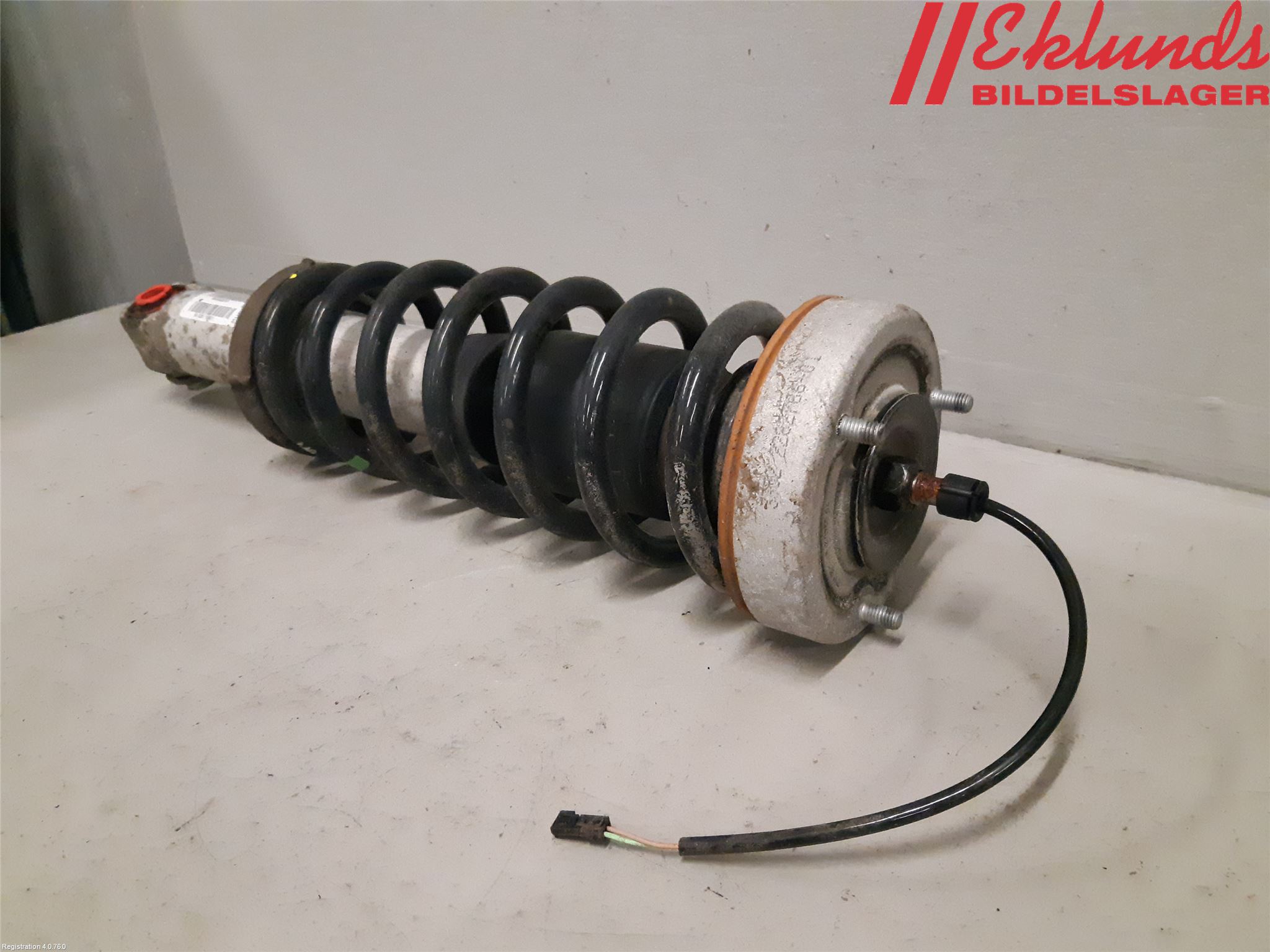 BMW 6 E63/64    02-10 Fjäderben Bak Vänster