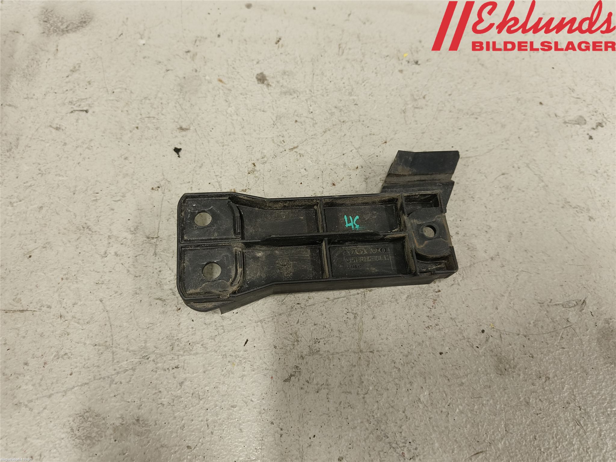 Volvo 940 91-98 Stötfångarfäste Fram Hö
