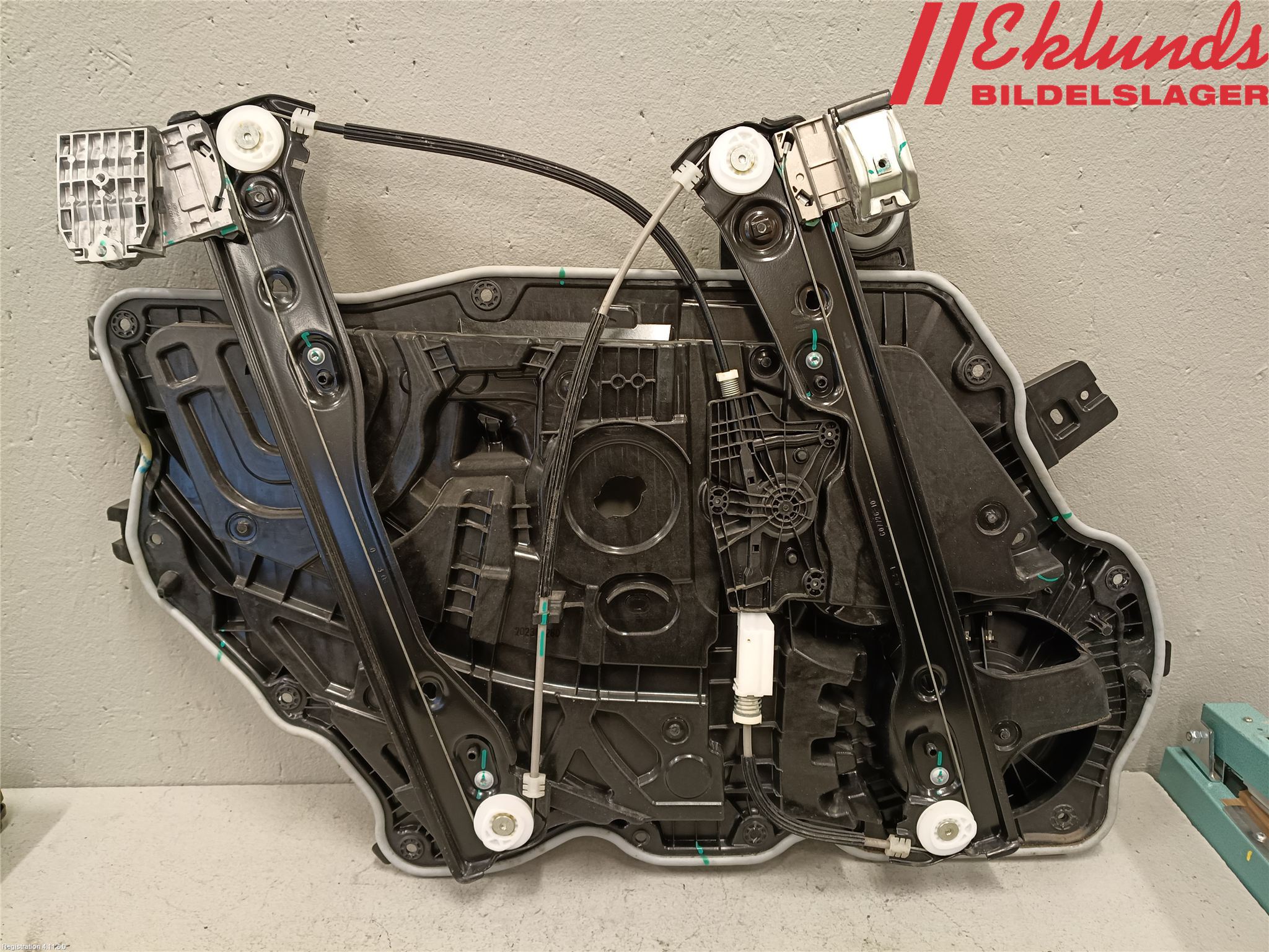 Tesla MODEL Y 21- Fönsterhiss El Kompl