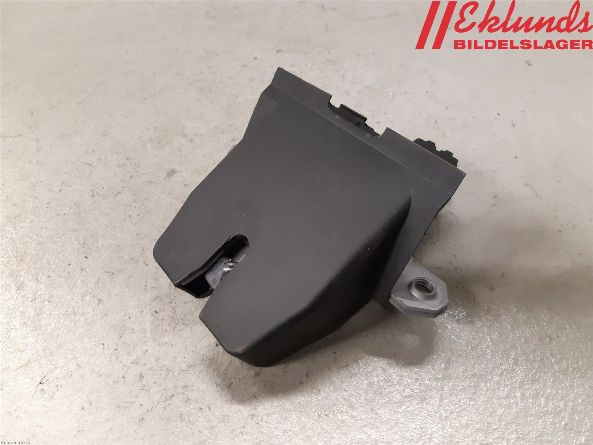 Volvo V40 12-19 Låskista Baklucka