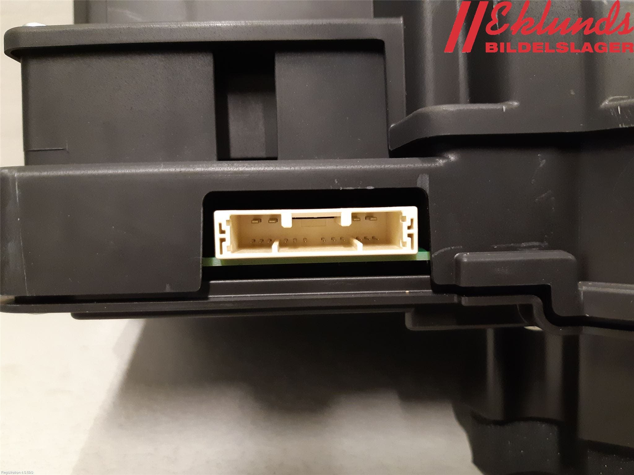 Toyota COROLLA 19- Kontrolldisplay