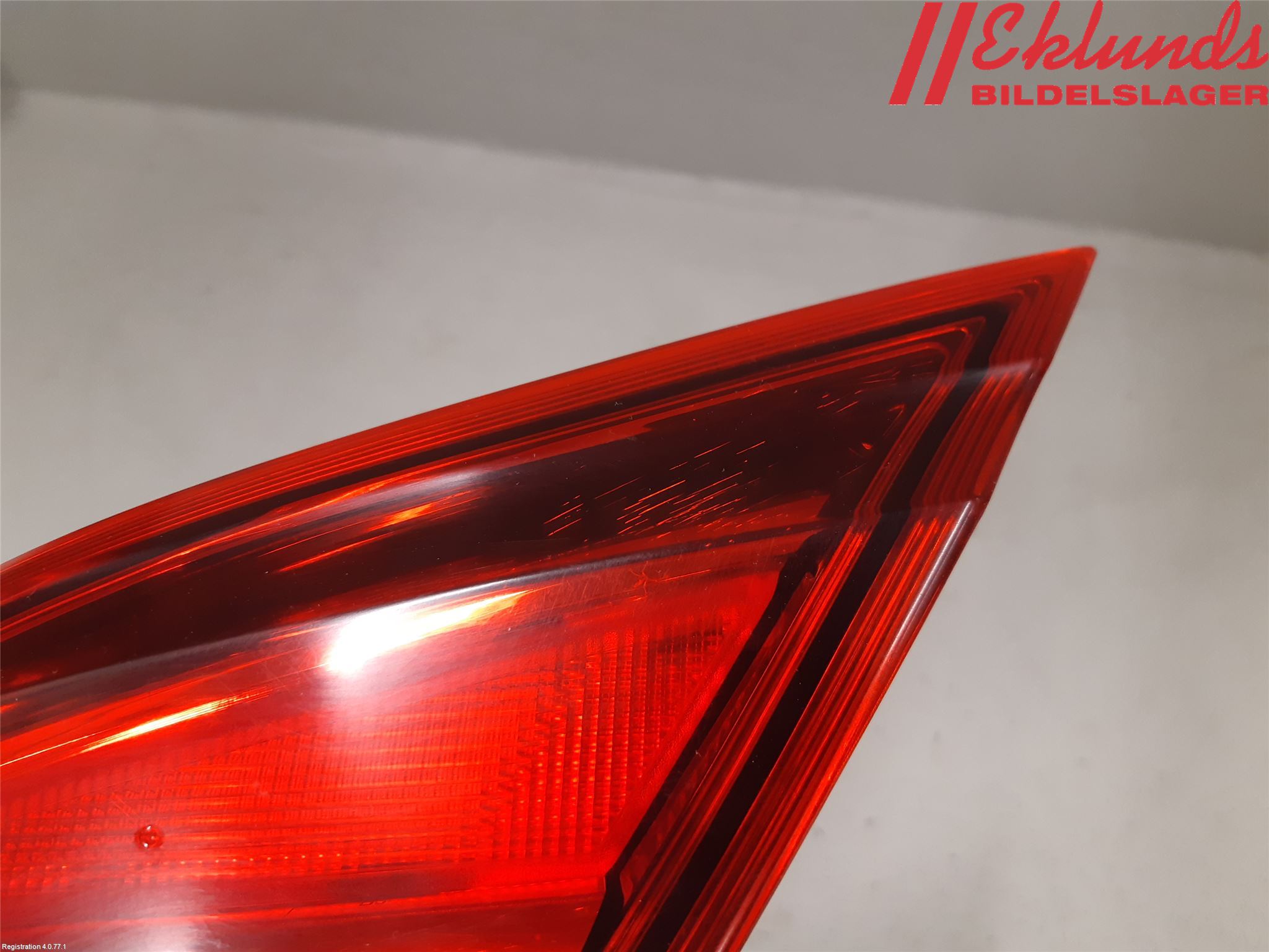 Opel CORSA E 15-19 Bakljus Lucka Hö