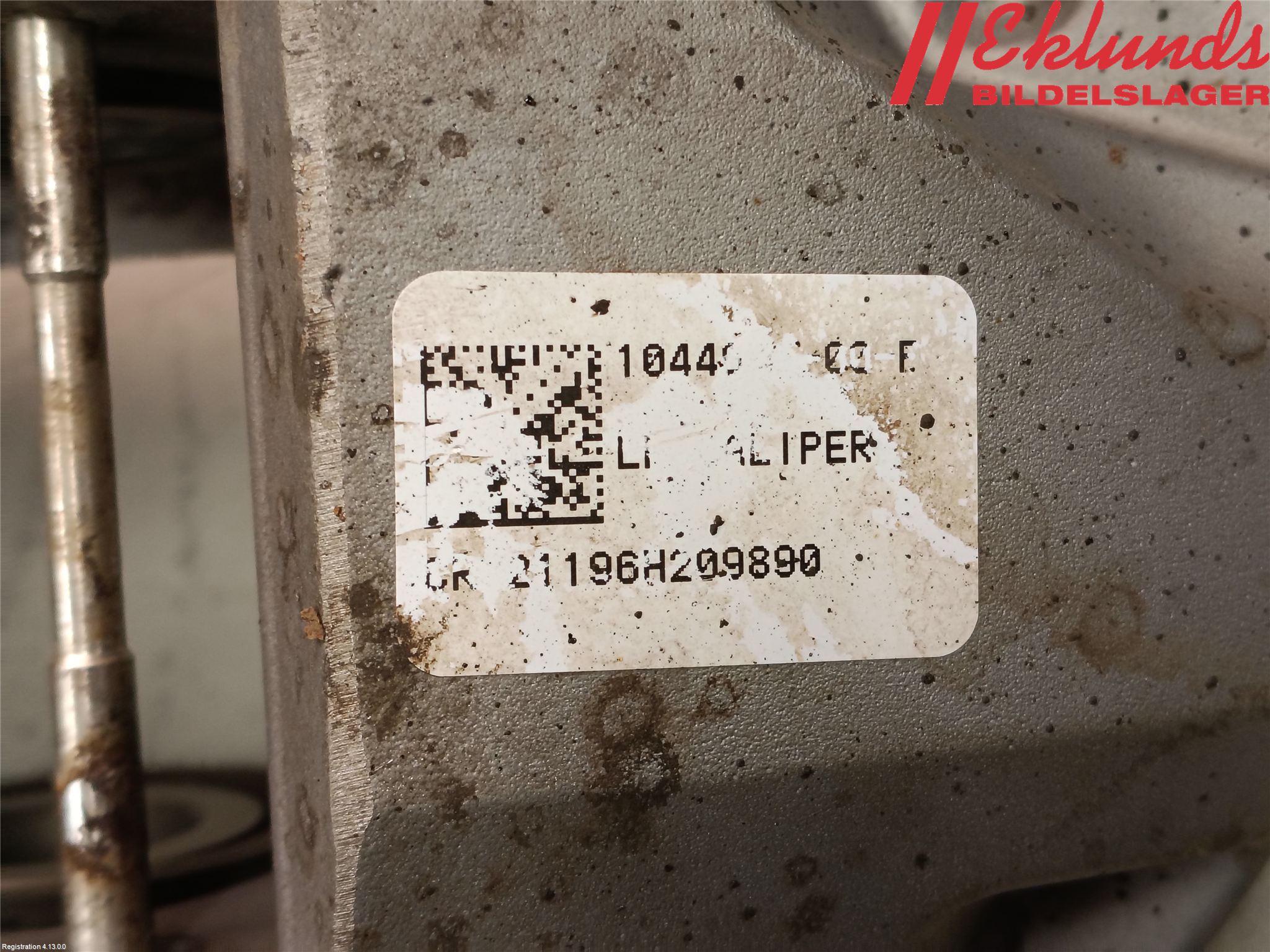 Tesla MODEL 3 17- Bromsok Fram Vänster