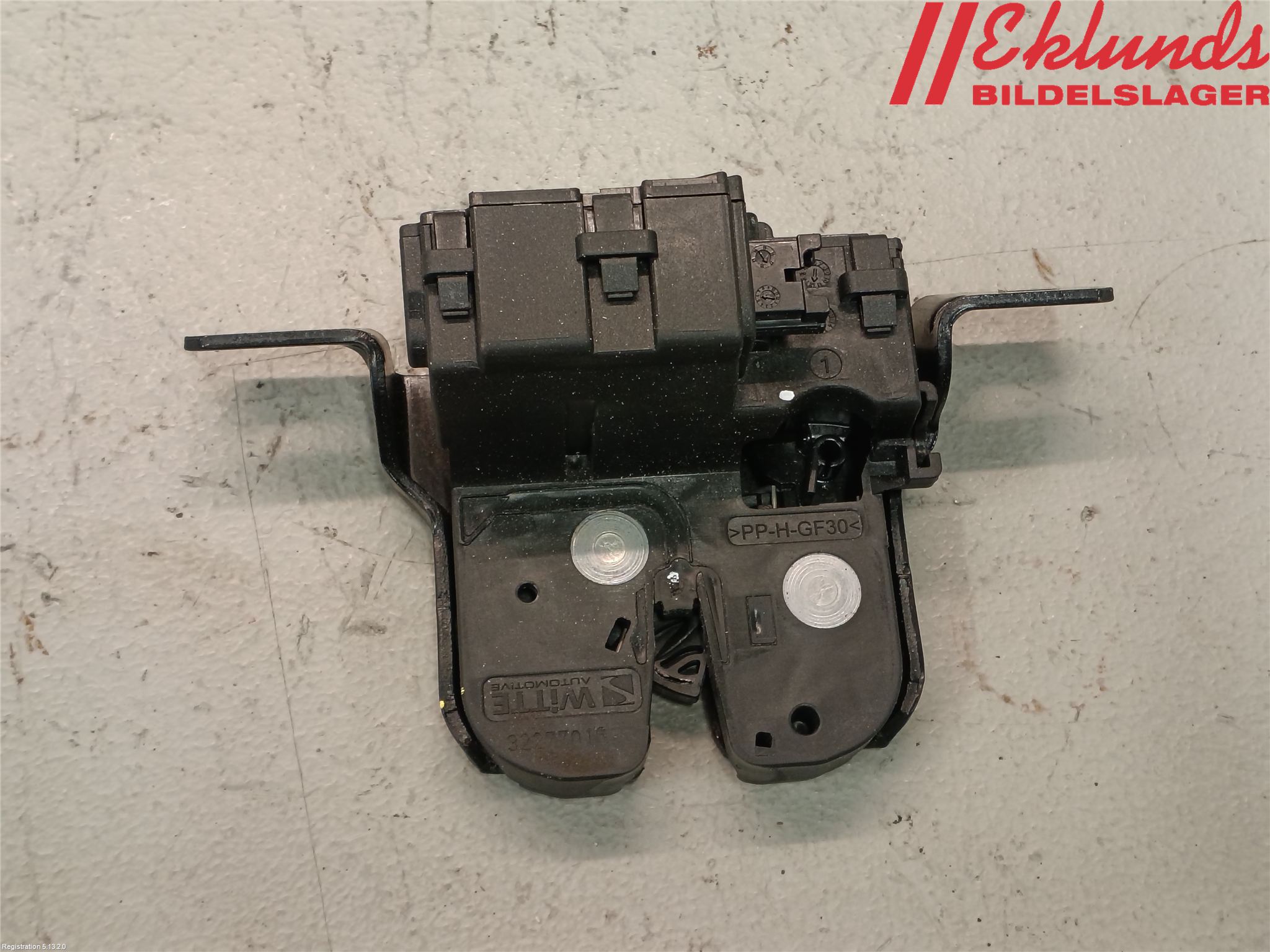 BMW 1 F20/F21 11-19 Låskista Baklucka