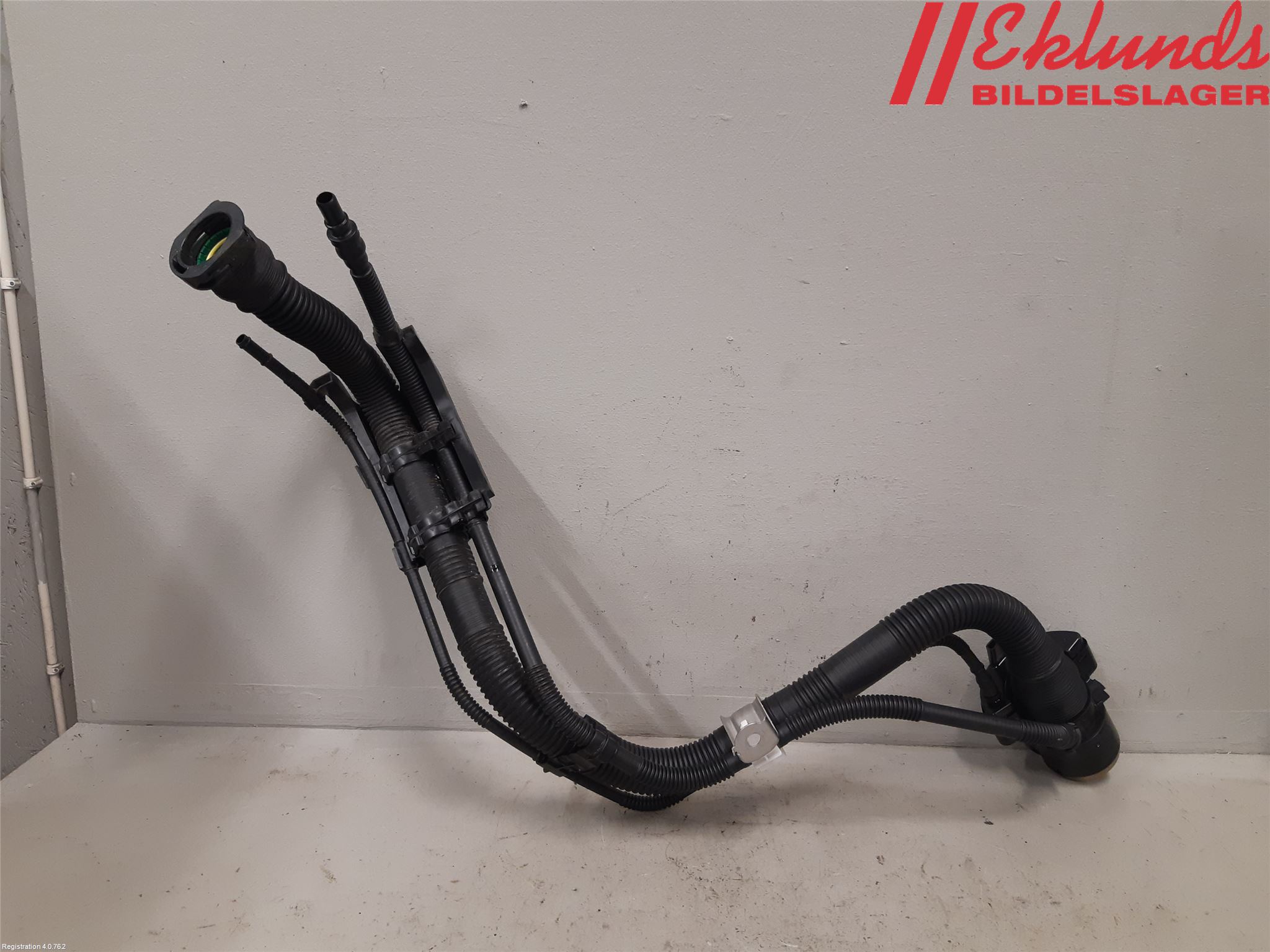 Lexus UX/300e 19- Bränslepåfyllnrör-Slang