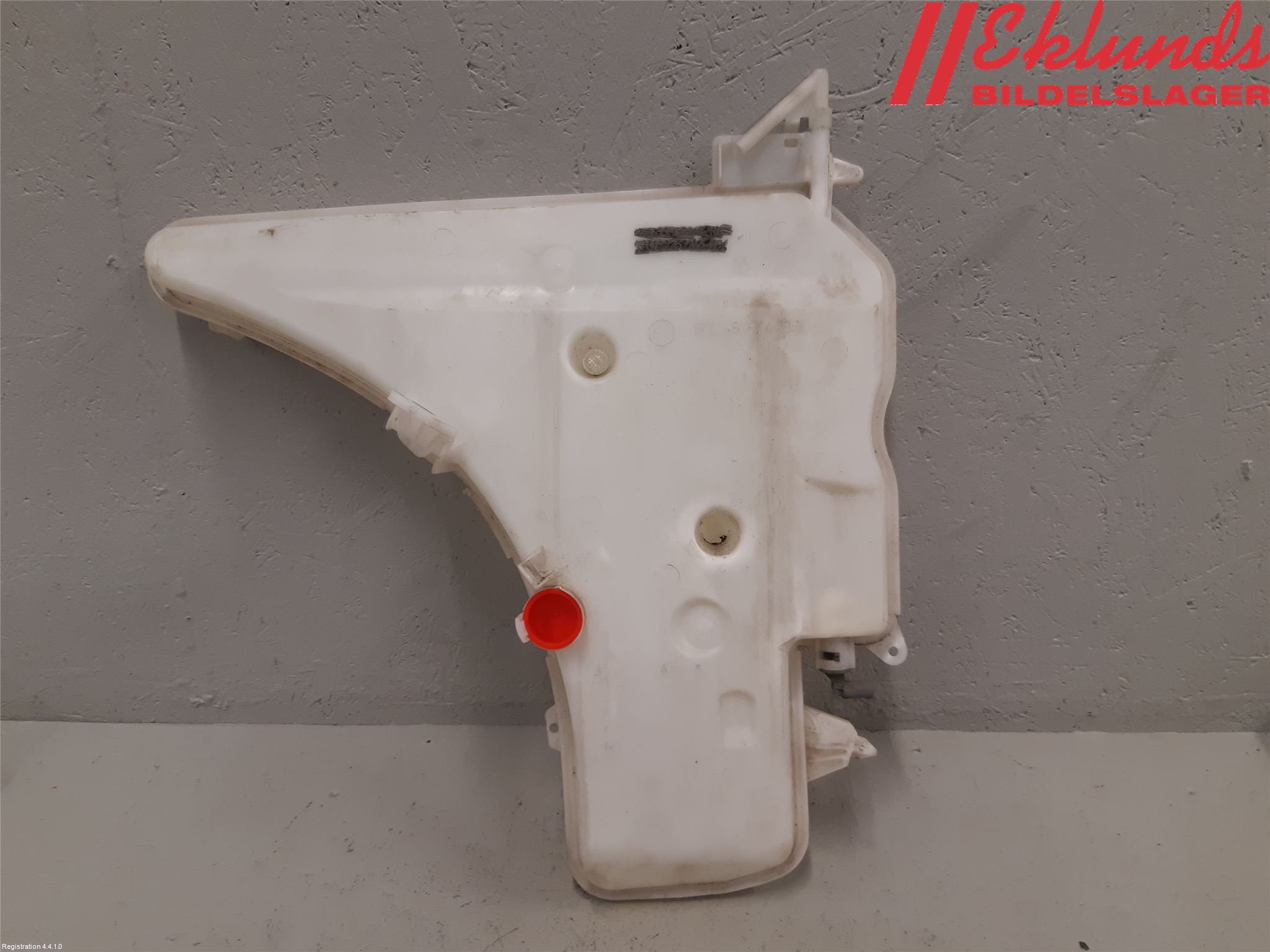 BMW 3 E92/93 Coupé/Cab 05-14 Spolartank Vindruta-Strål